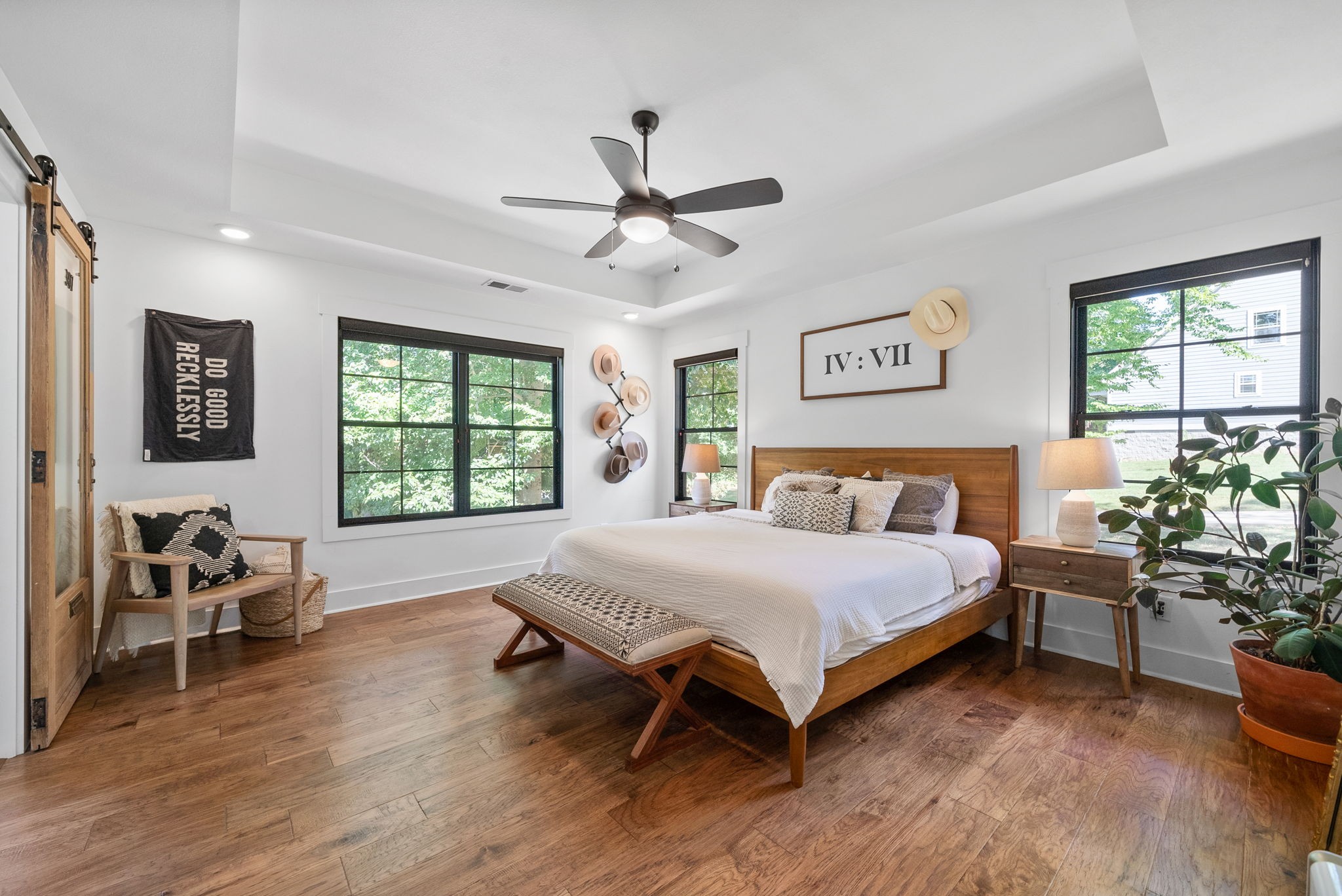 Clarksville, Tennessee 37043, United States, 4 Bedrooms Bedrooms, ,3 BathroomsBathrooms,Residential,Active,196577