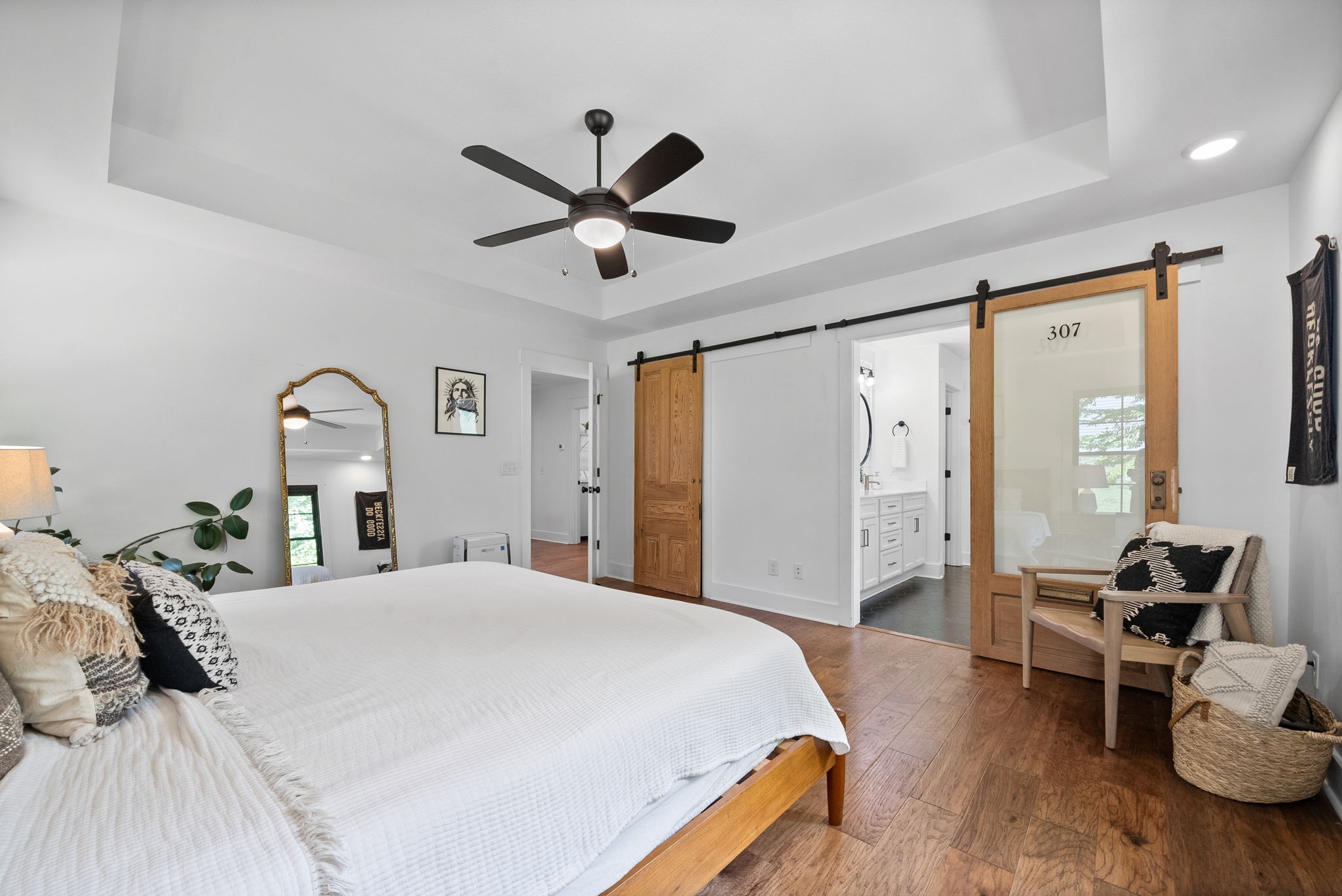 Clarksville, Tennessee 37043, United States, 4 Bedrooms Bedrooms, ,3 BathroomsBathrooms,Residential,Active,196577