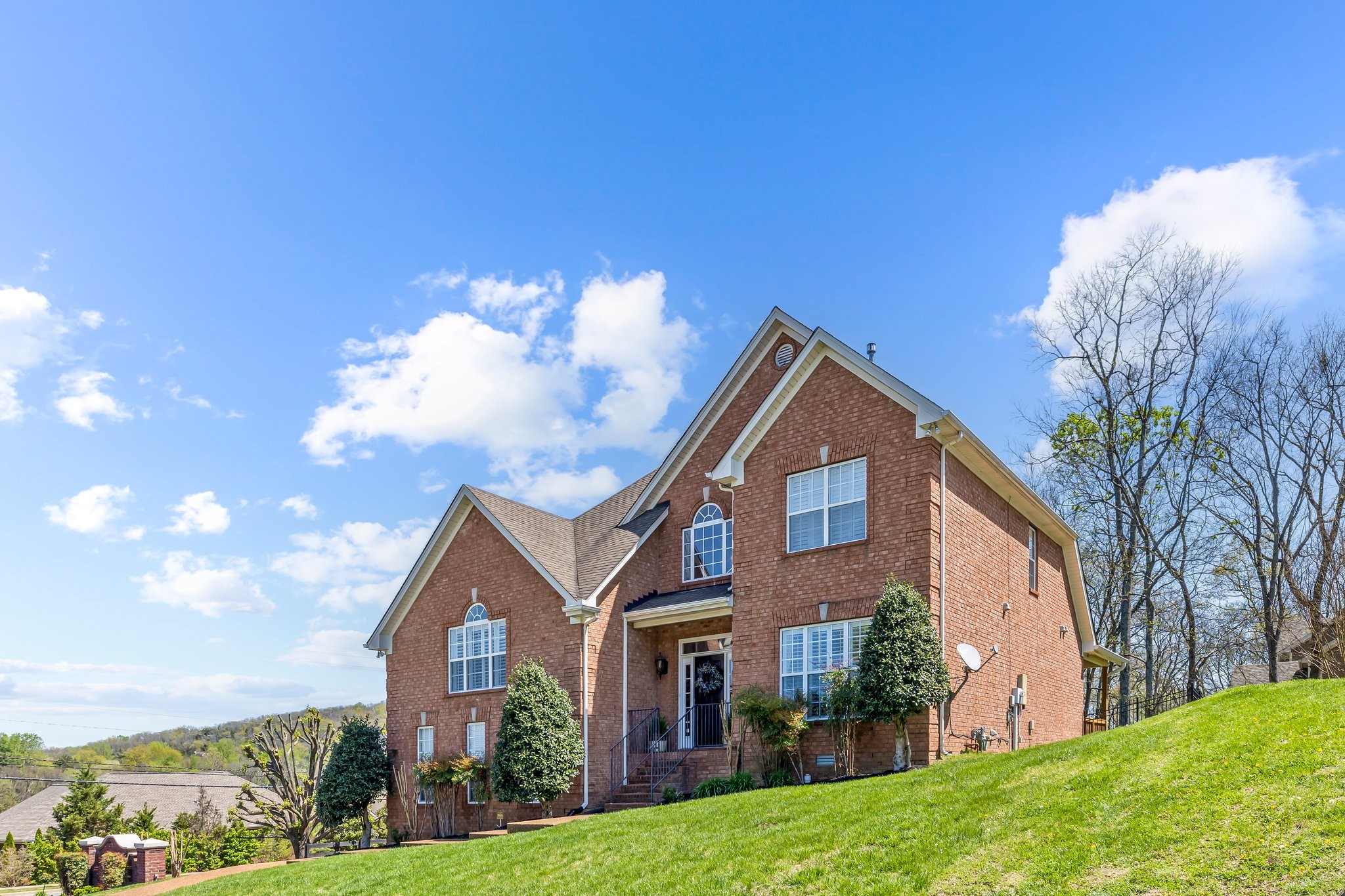 5501 Brookshire Dr