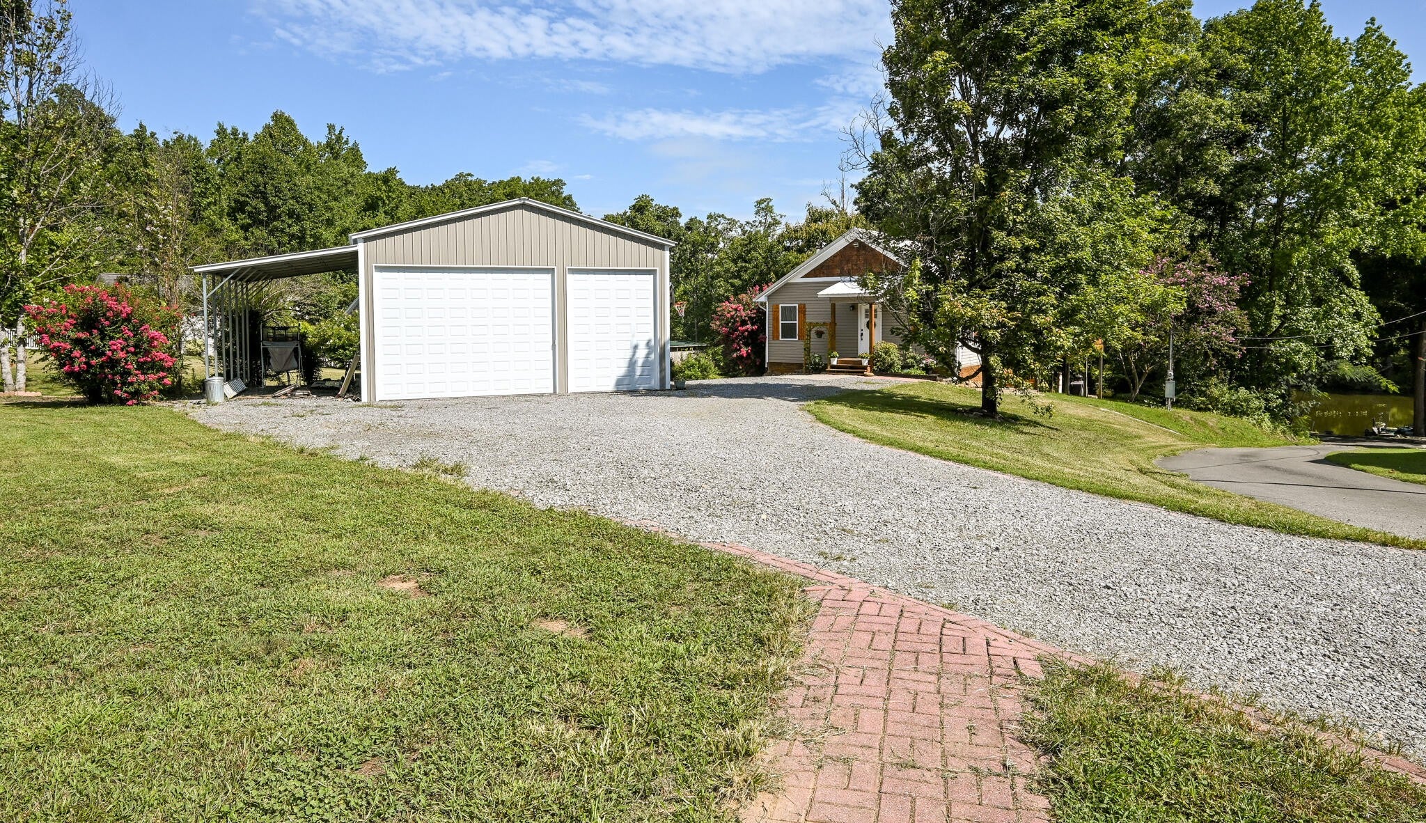 220 Sam Johnson Road NW