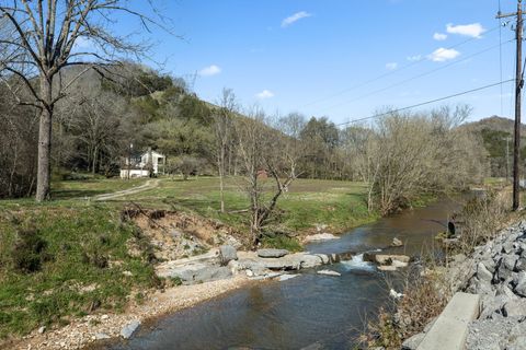 2203 Stones River Rd Woodbury TN 37190