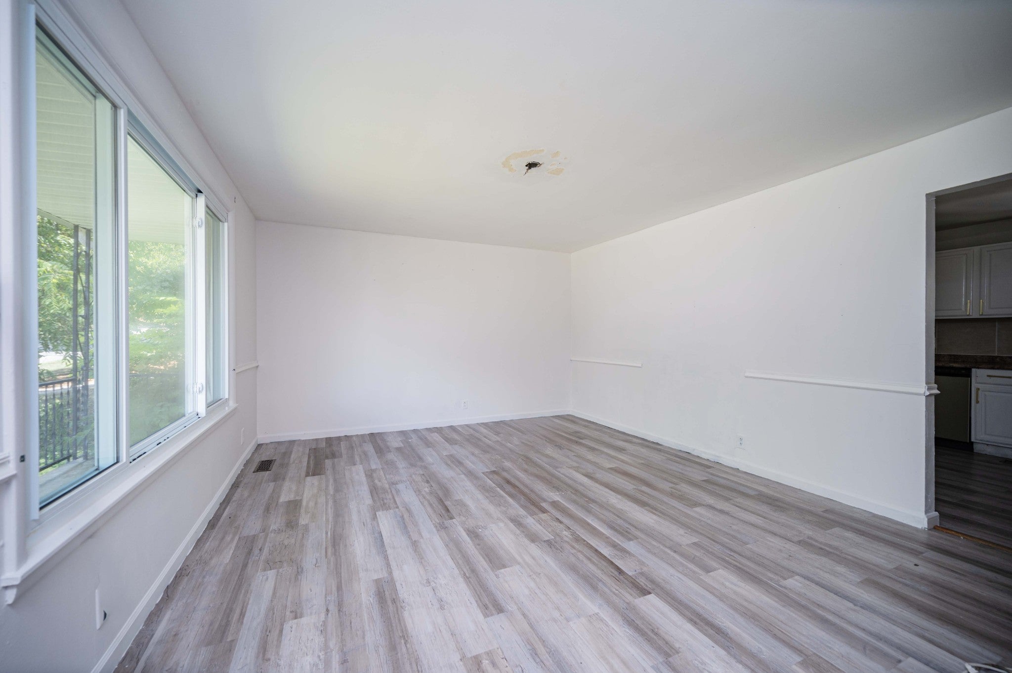 304 Lafayette Rd
