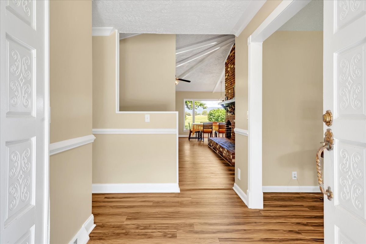 183 Prairie Plains Rd
