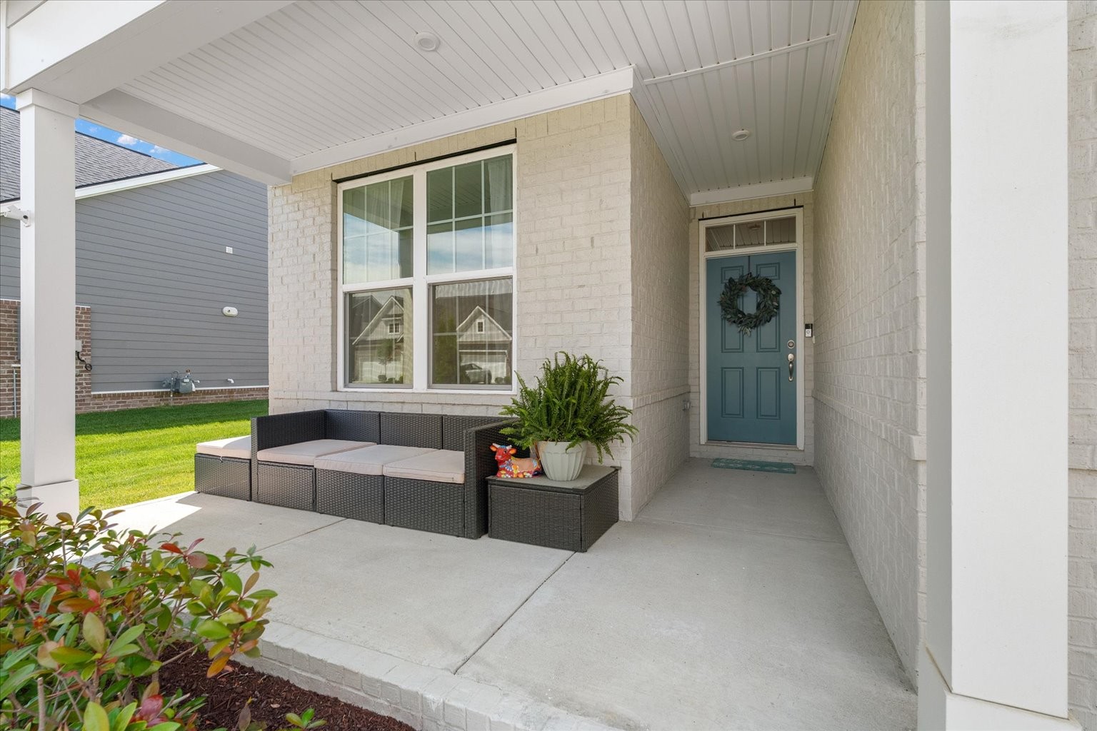 1413 Autumn Leaf Ln
