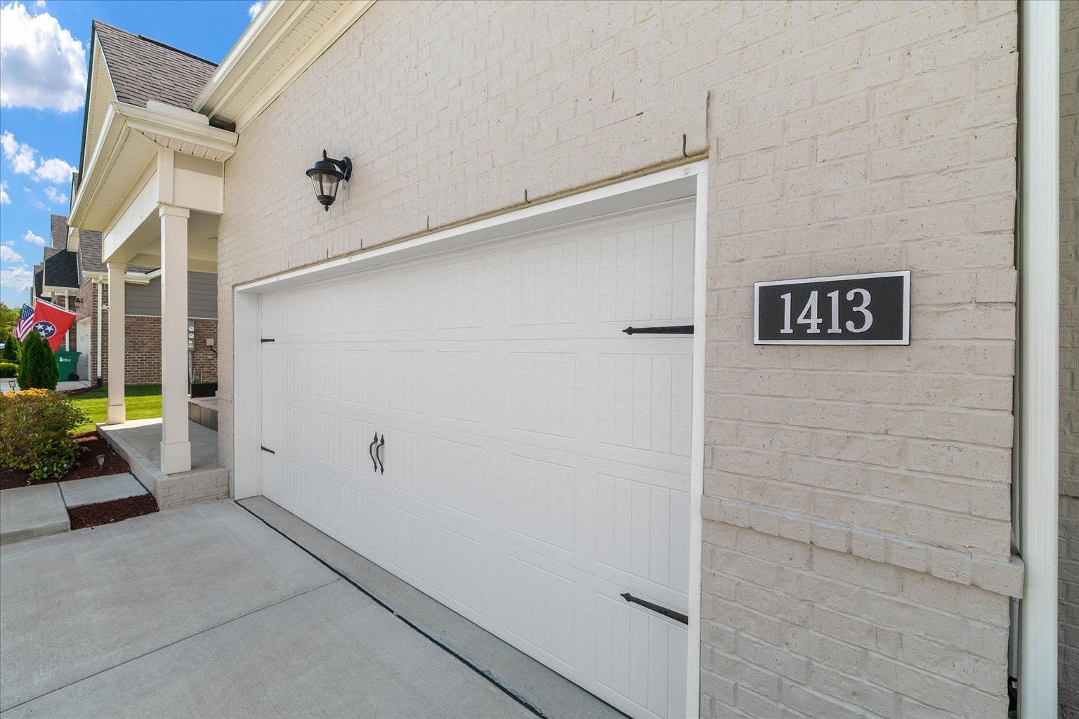 1413 Autumn Leaf Ln