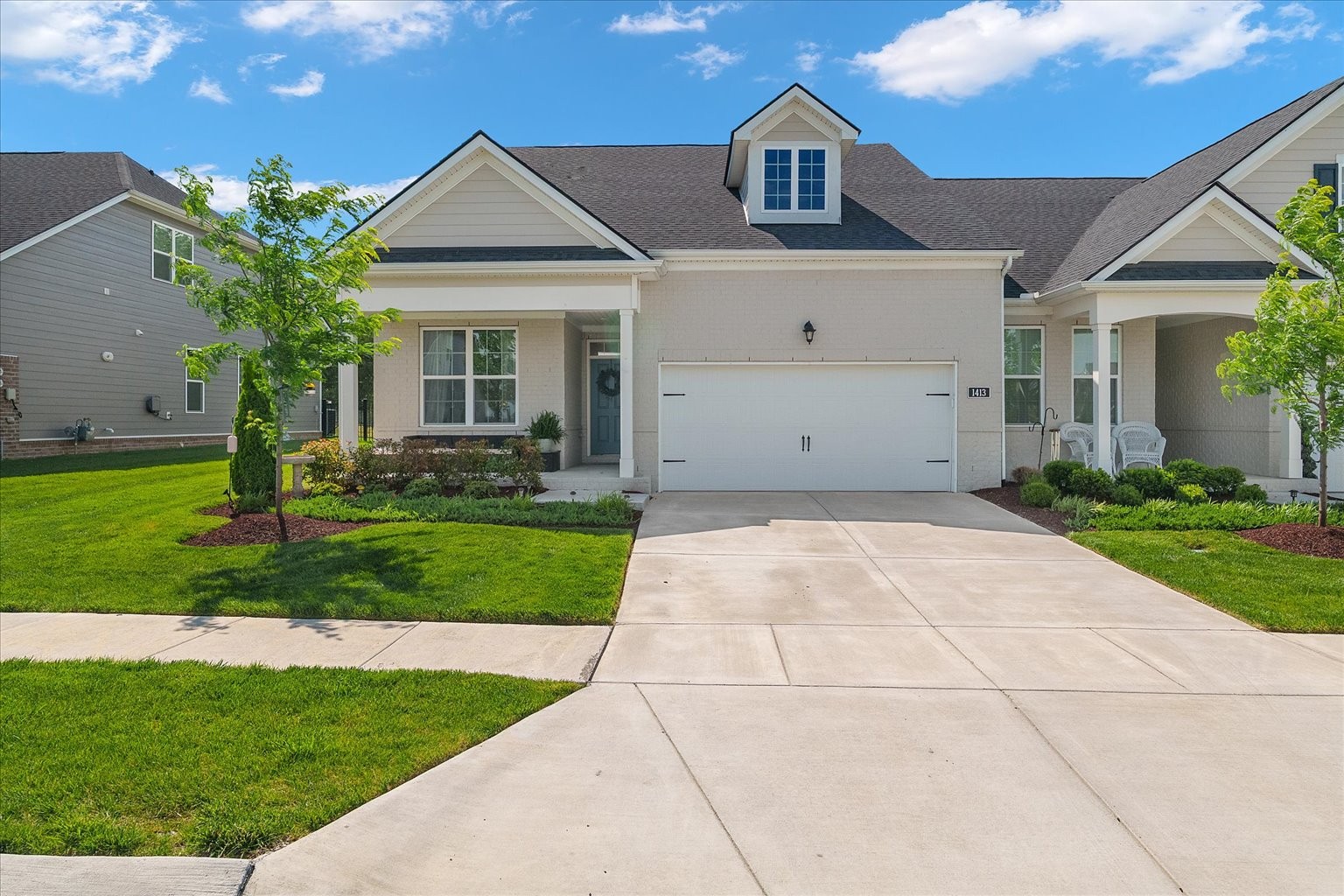 1413 Autumn Leaf Ln