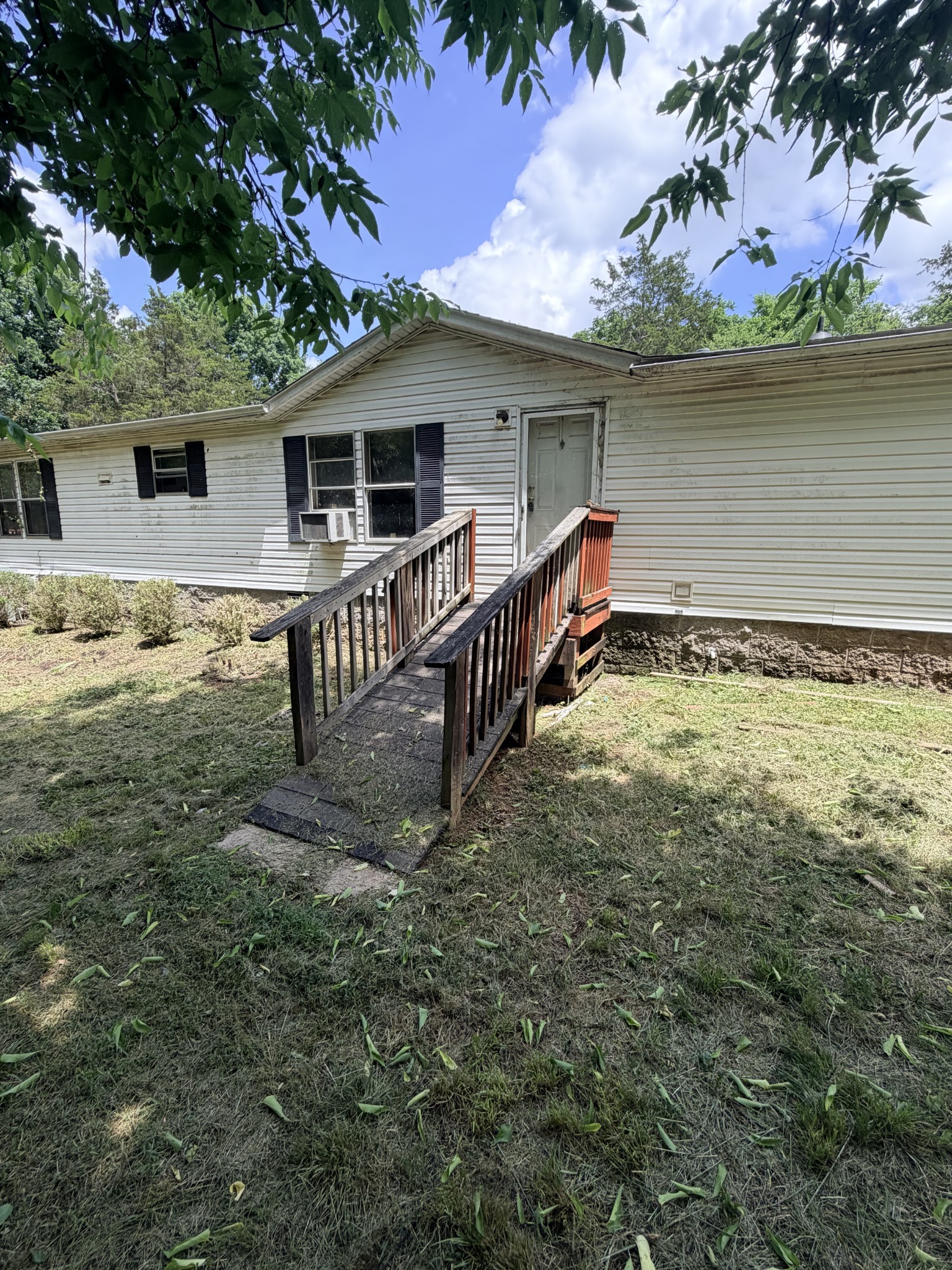 137 Chaney Blvd