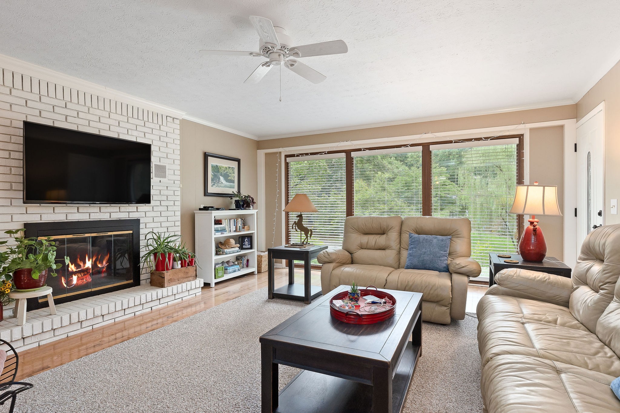 1940 Karen Cir