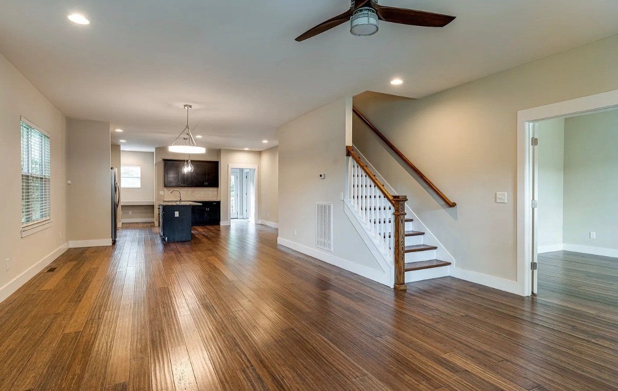 5-bed home for sale in Nashville, TN 37208, 1715 21st Ave N 1715 21st Ave N, Nashville TN 37208 5-bed home, photo 2 of 5