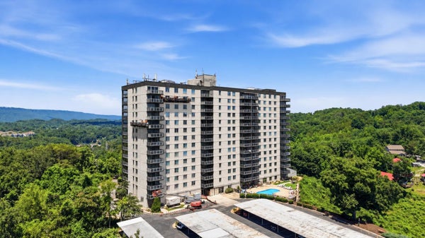 1131 STRINGERS RIDGE RD APT 11A, CHATTANOOGA, TN 37405 - Image fbb6d3c24ff16d809c43cc29eeb587d4/2146865826