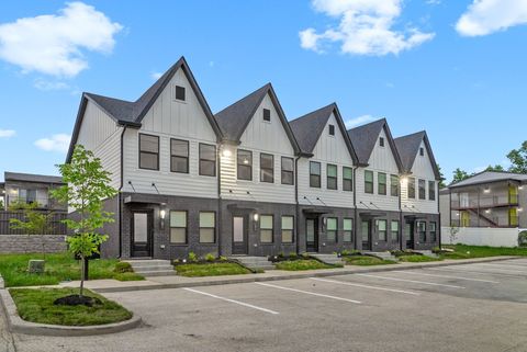 111 Hickory Grove Blvd B2 Clarksville TN 37040