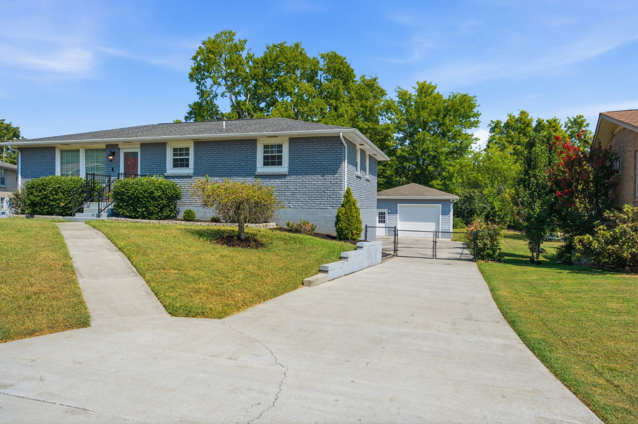 5-bed listing at 5008 Bonnavista Dr, Hermitage