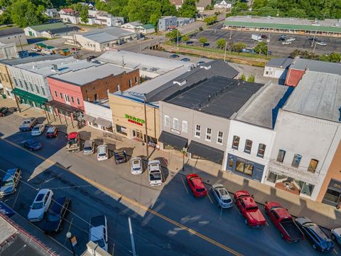 211 N 1st St Pulaski TN 38478