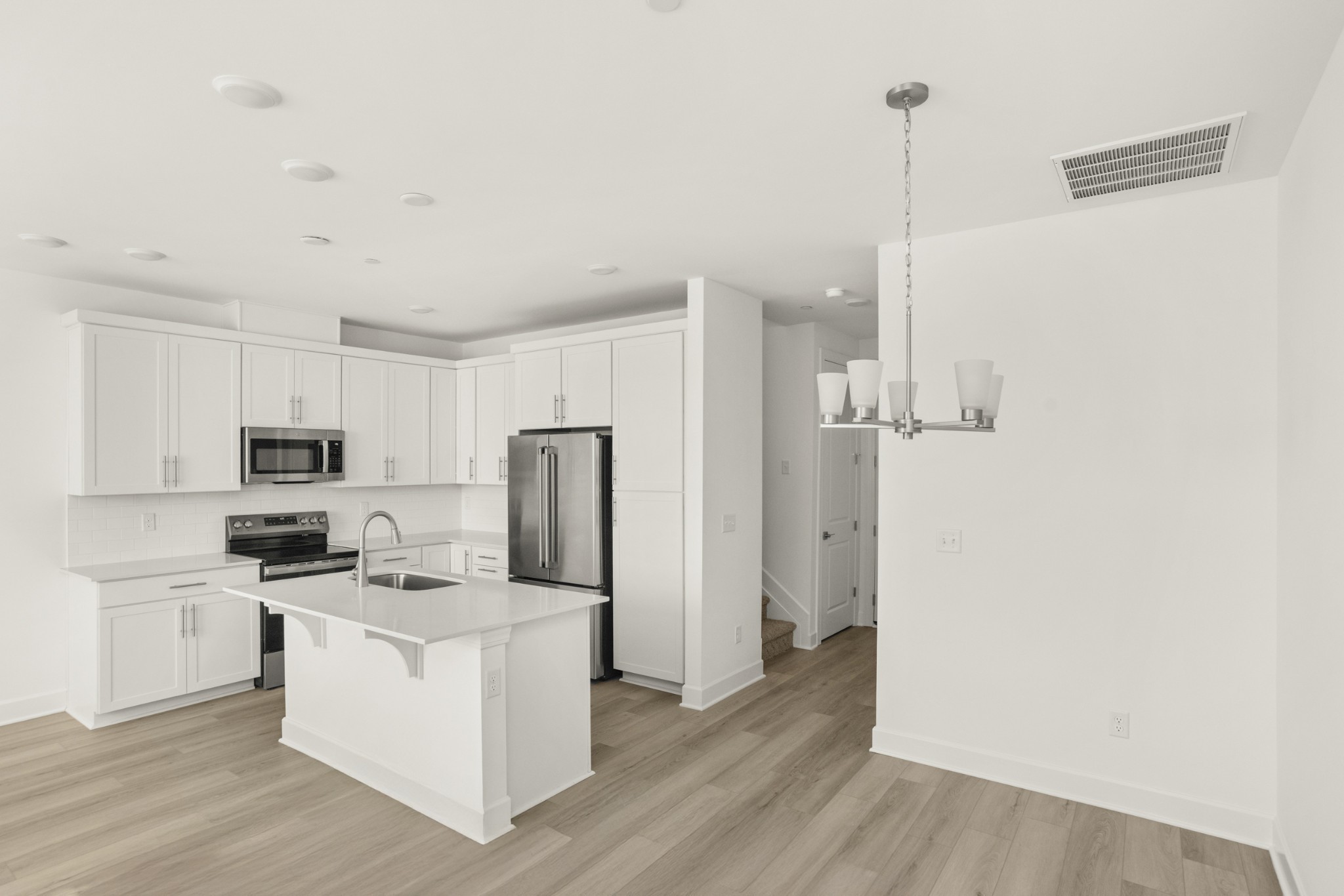 326 Lynwood Station Boulevard