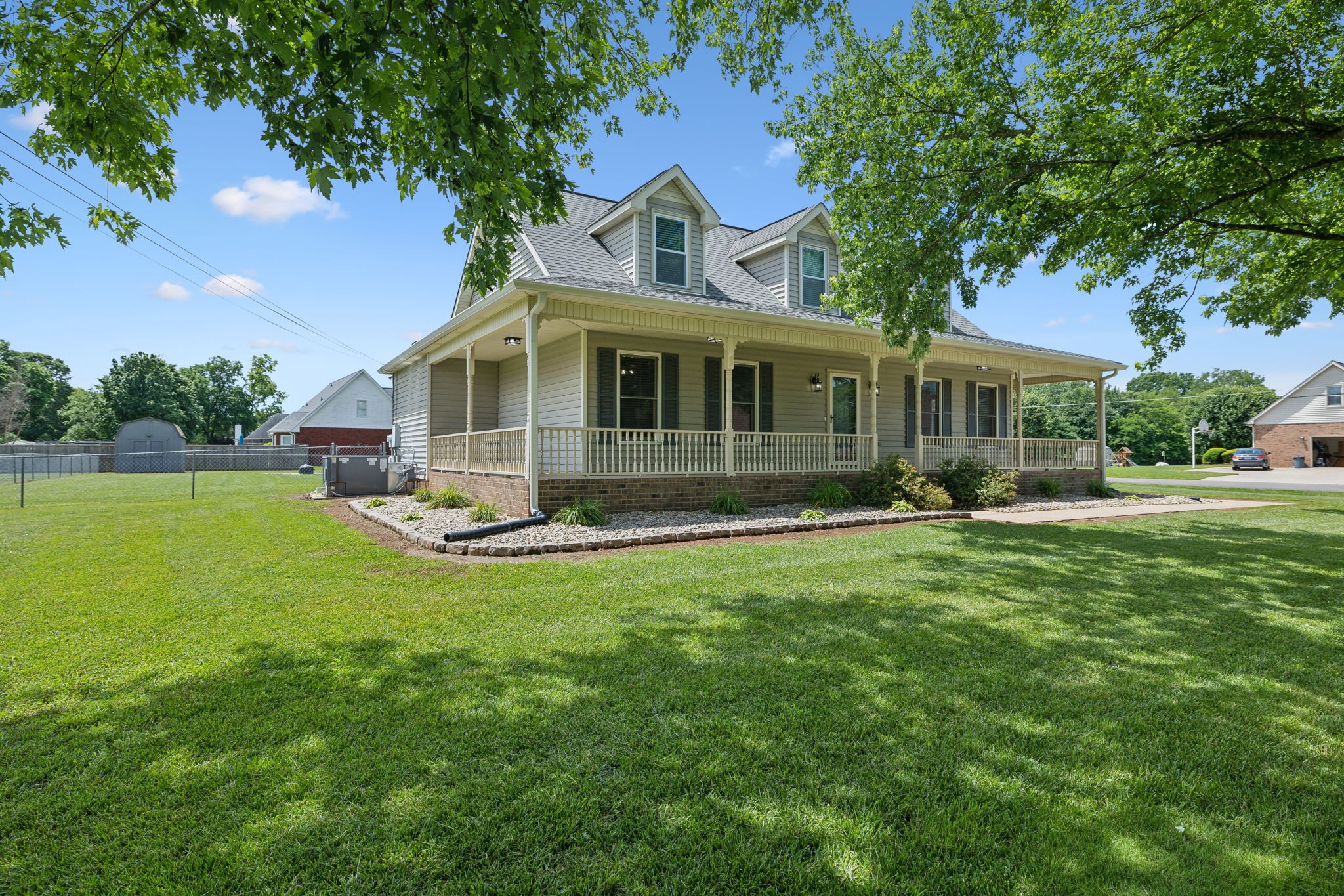 2240 Red Mile Rd