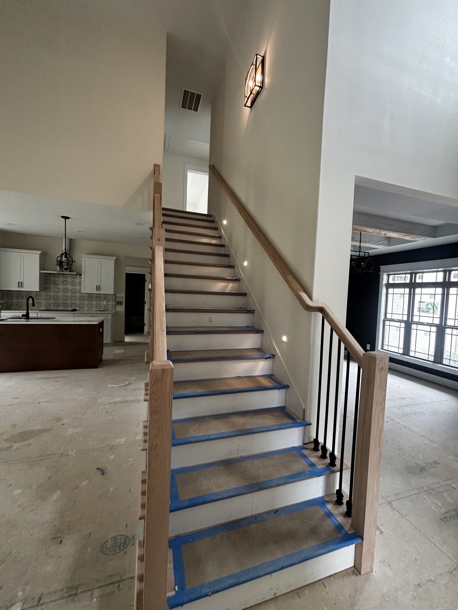 1501 Riggins Dr