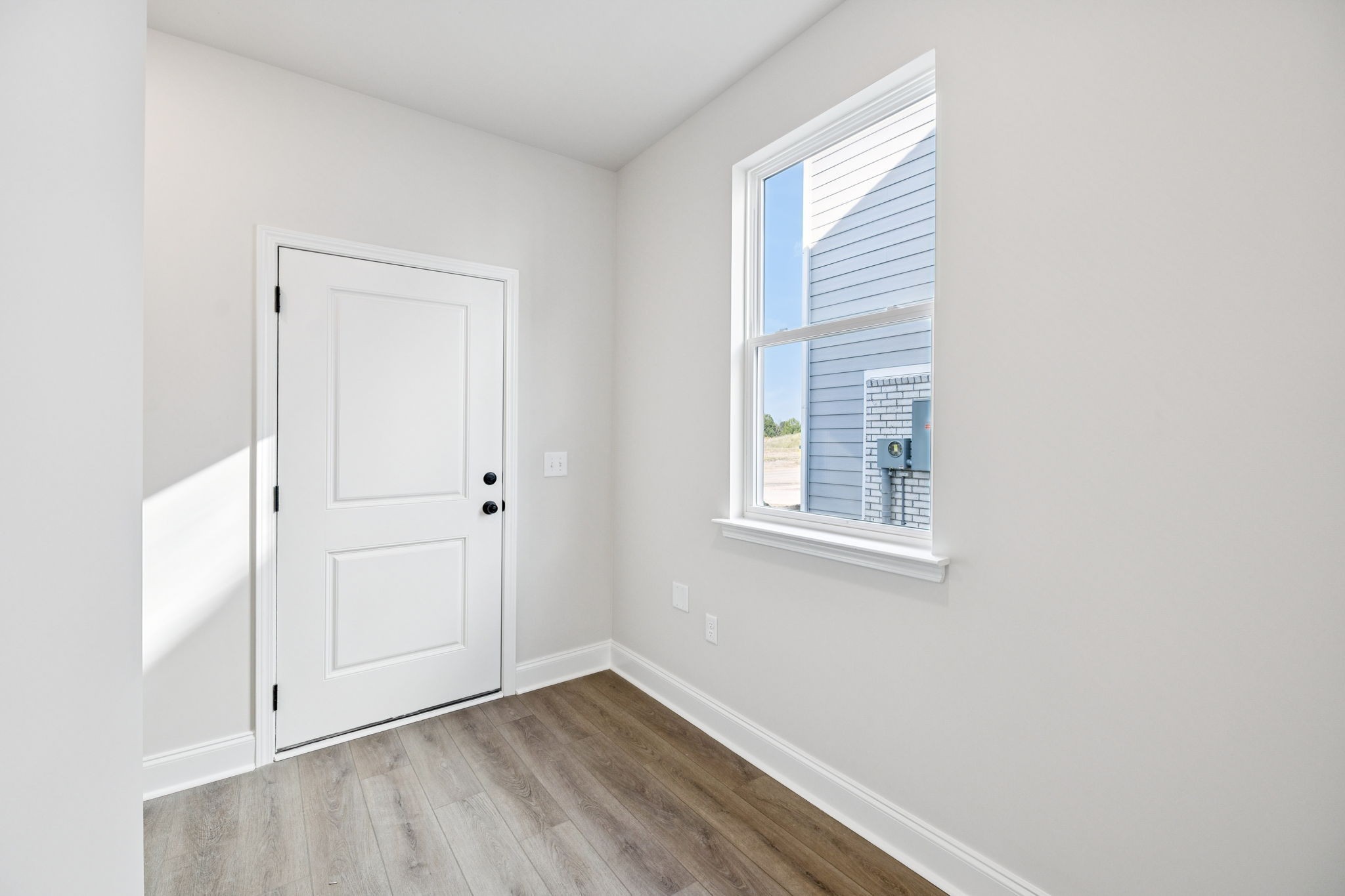 1090 Large Poppy Drive