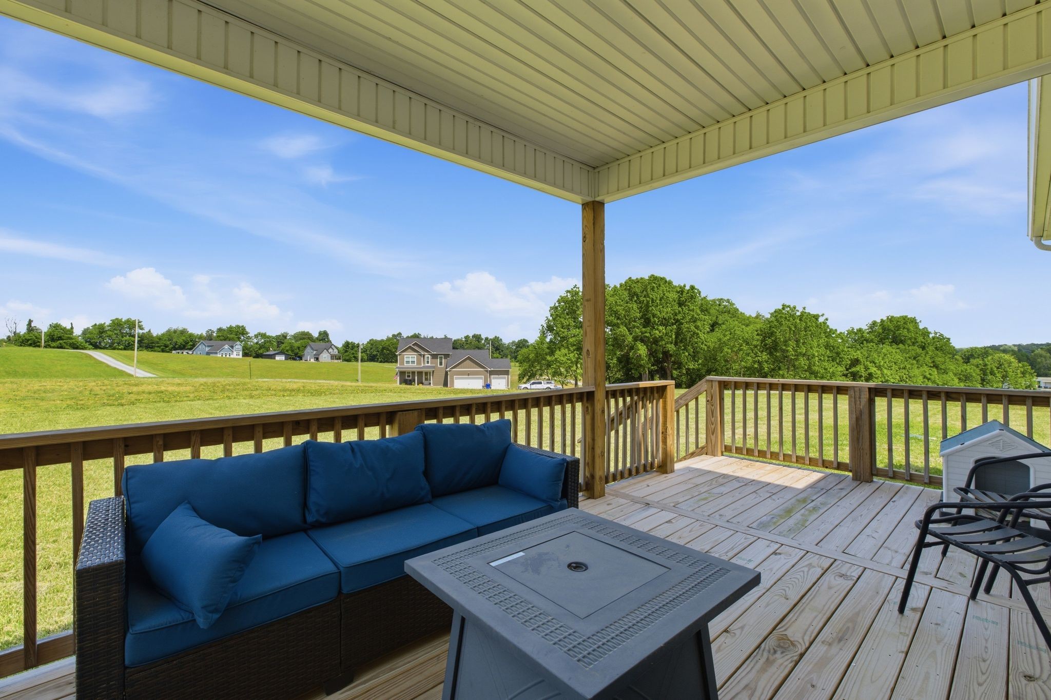 4732 Rock House Rd