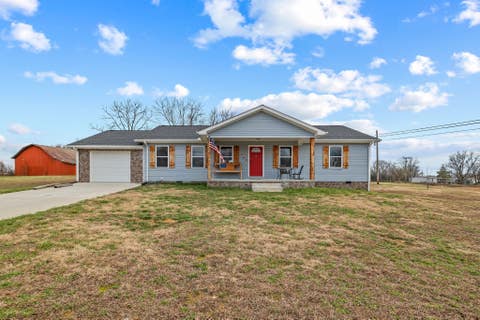 Photo of 108 Hailey Ridge Ln, Gainesboro, TN 38562 (MLS # 3232417)