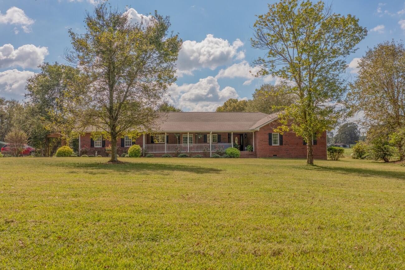 272 NW Fairview Road NW