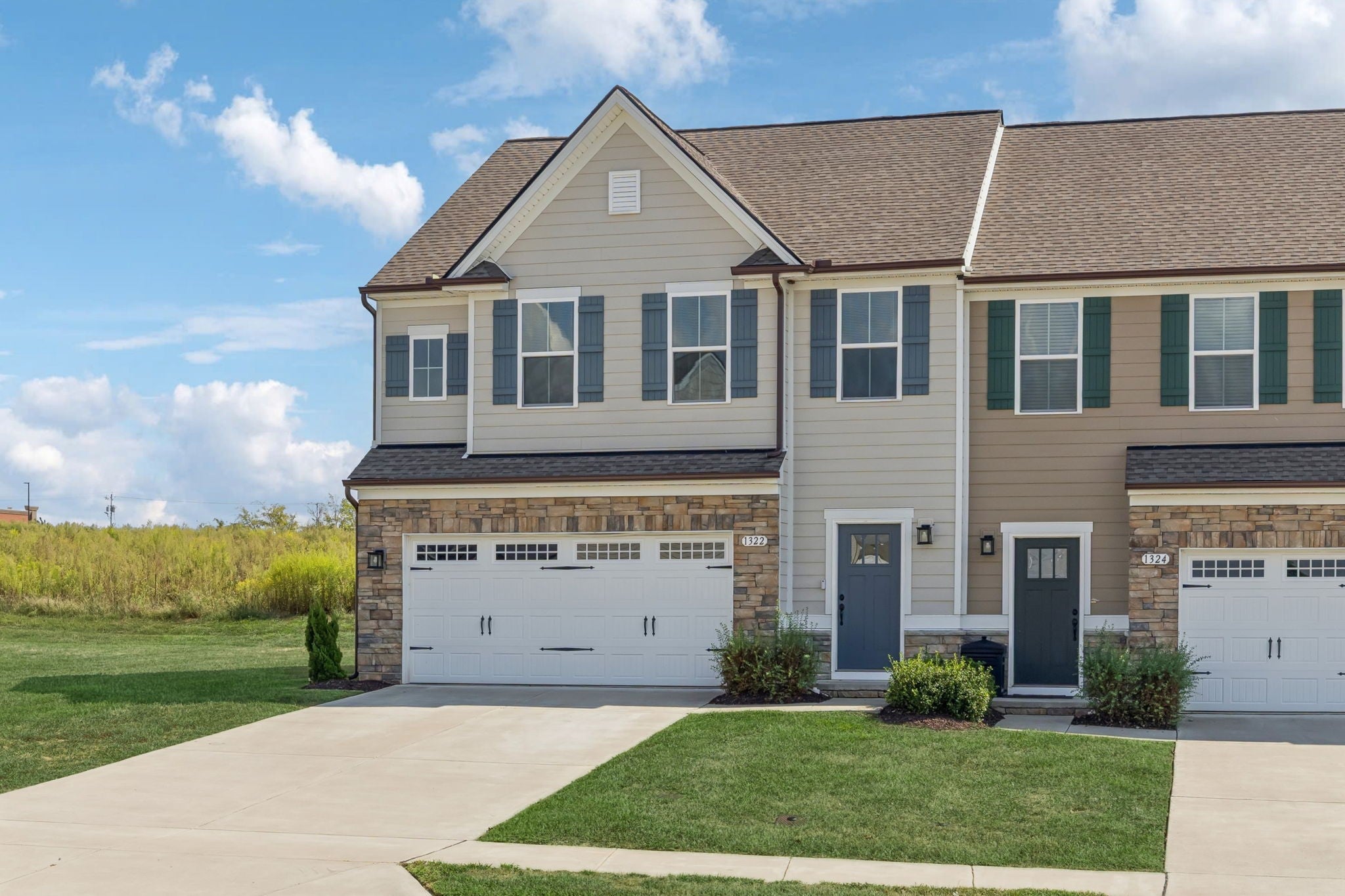 1322 Crescent Ridge Dr