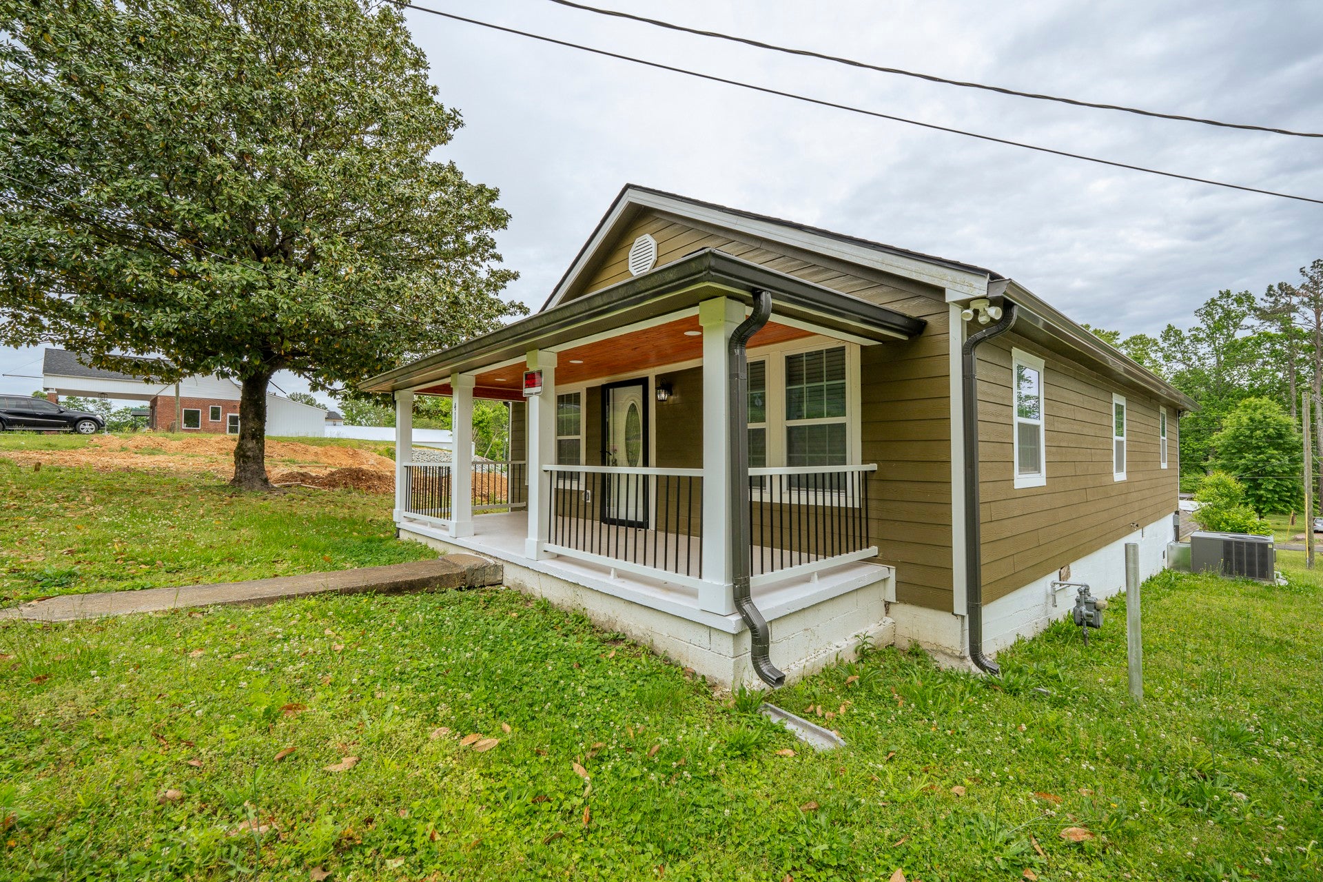 411 Highway 64 W