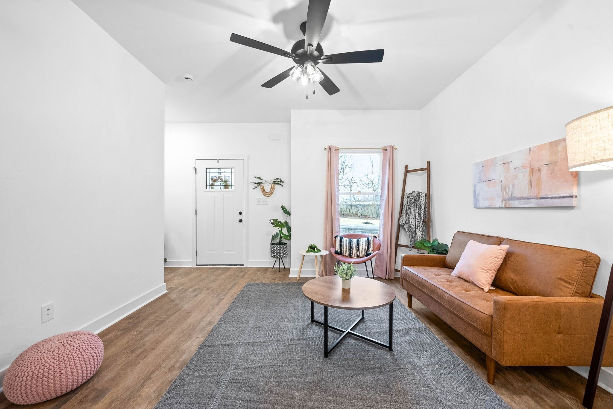 914 Power St 12