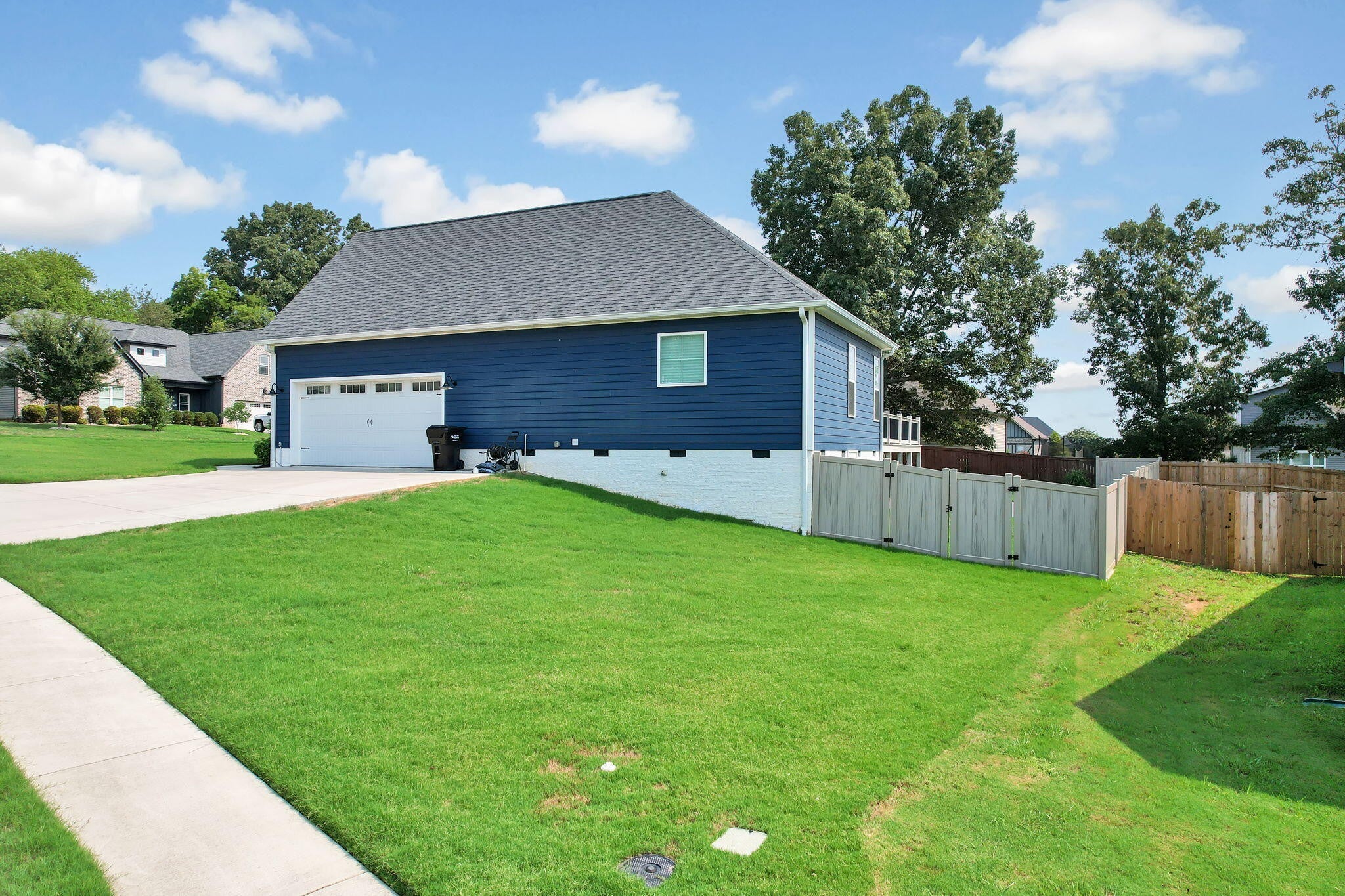 229 Eagle Creek Road NW