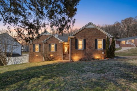 111 Rainier Dr Columbia TN 38401