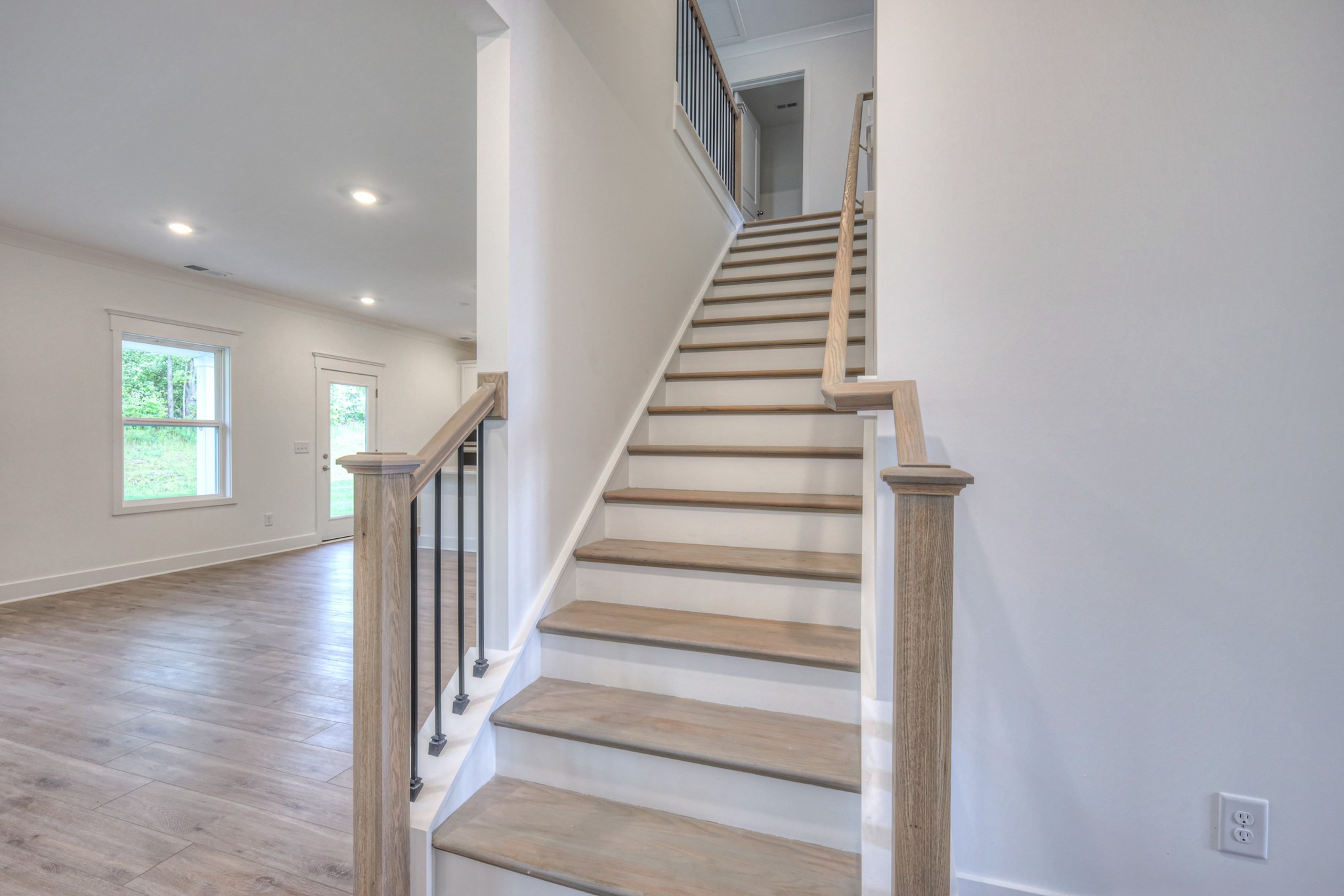 467 Triple Crown Cir
