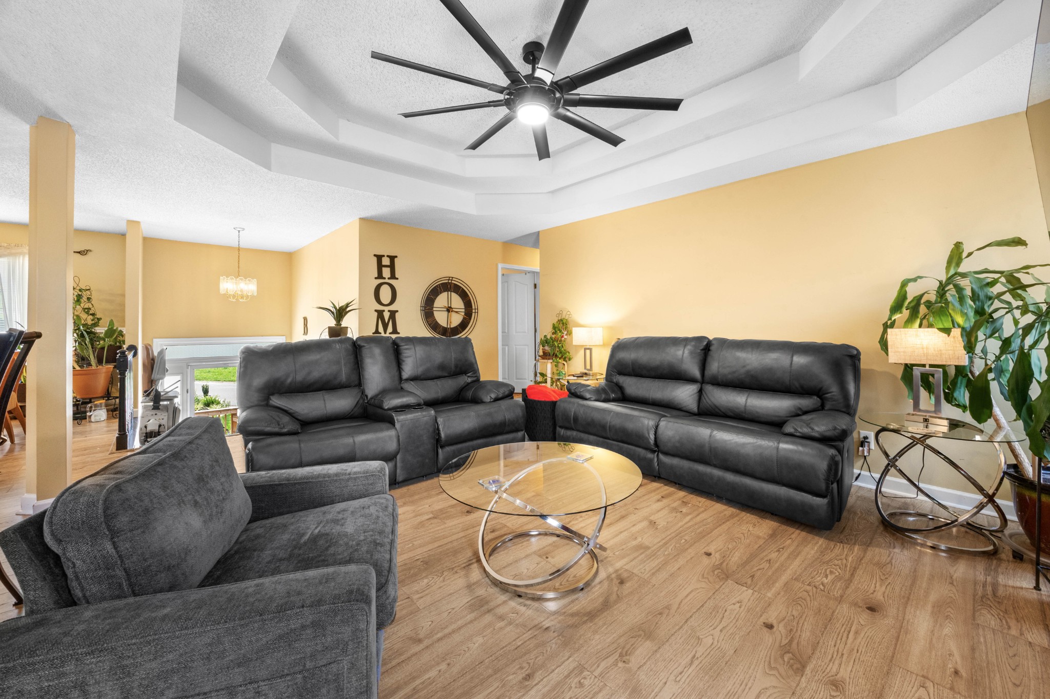 2049 Windmeade Dr