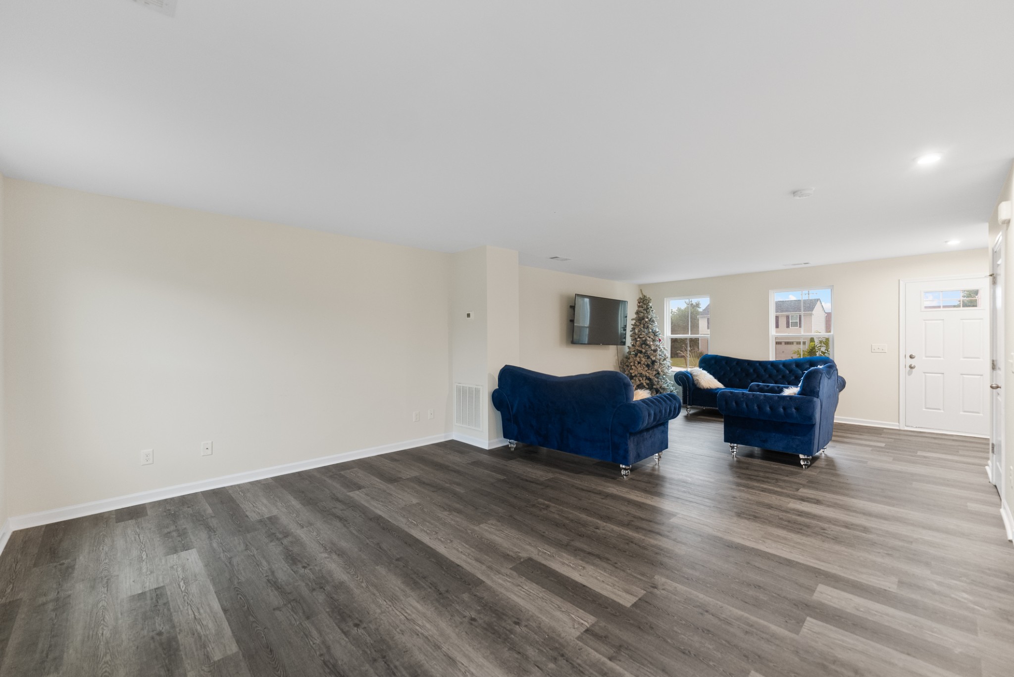 109 Norwich Ct