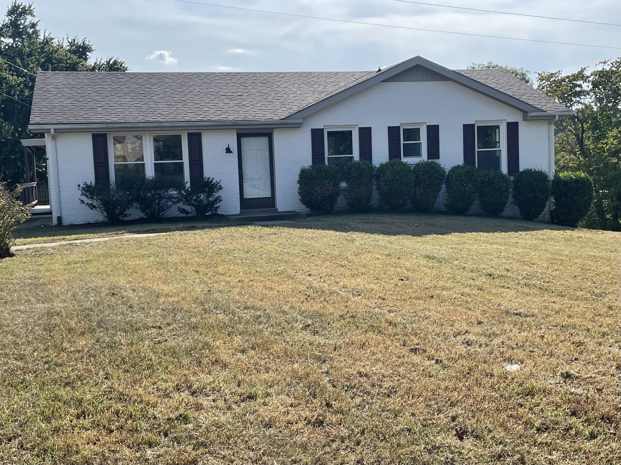 335 Hampshire Dr