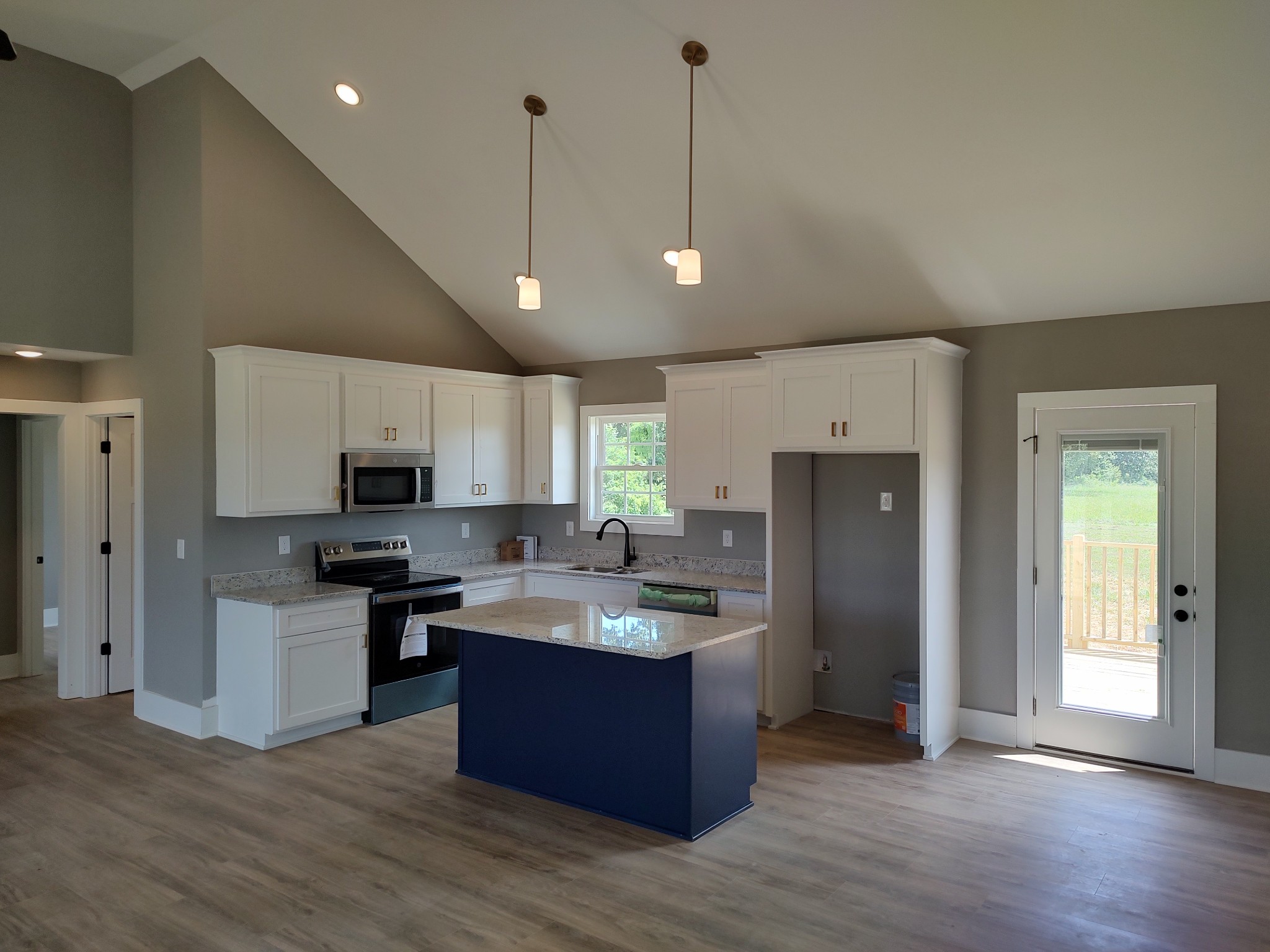 1496 Center Hill Rd