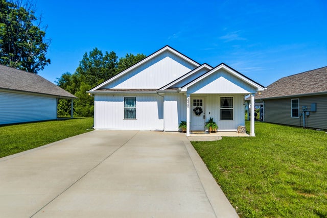 458 Laramie Dr