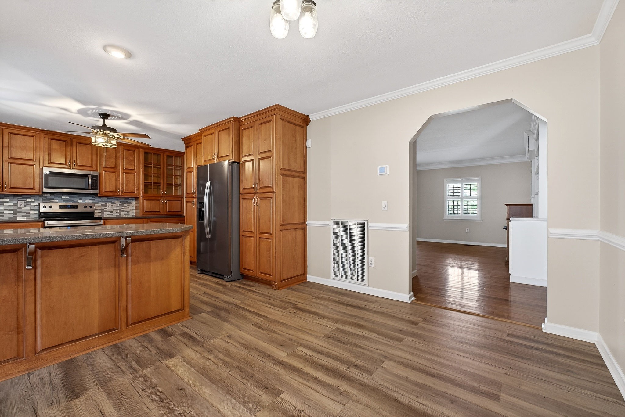 152 Black Mountain Rd E