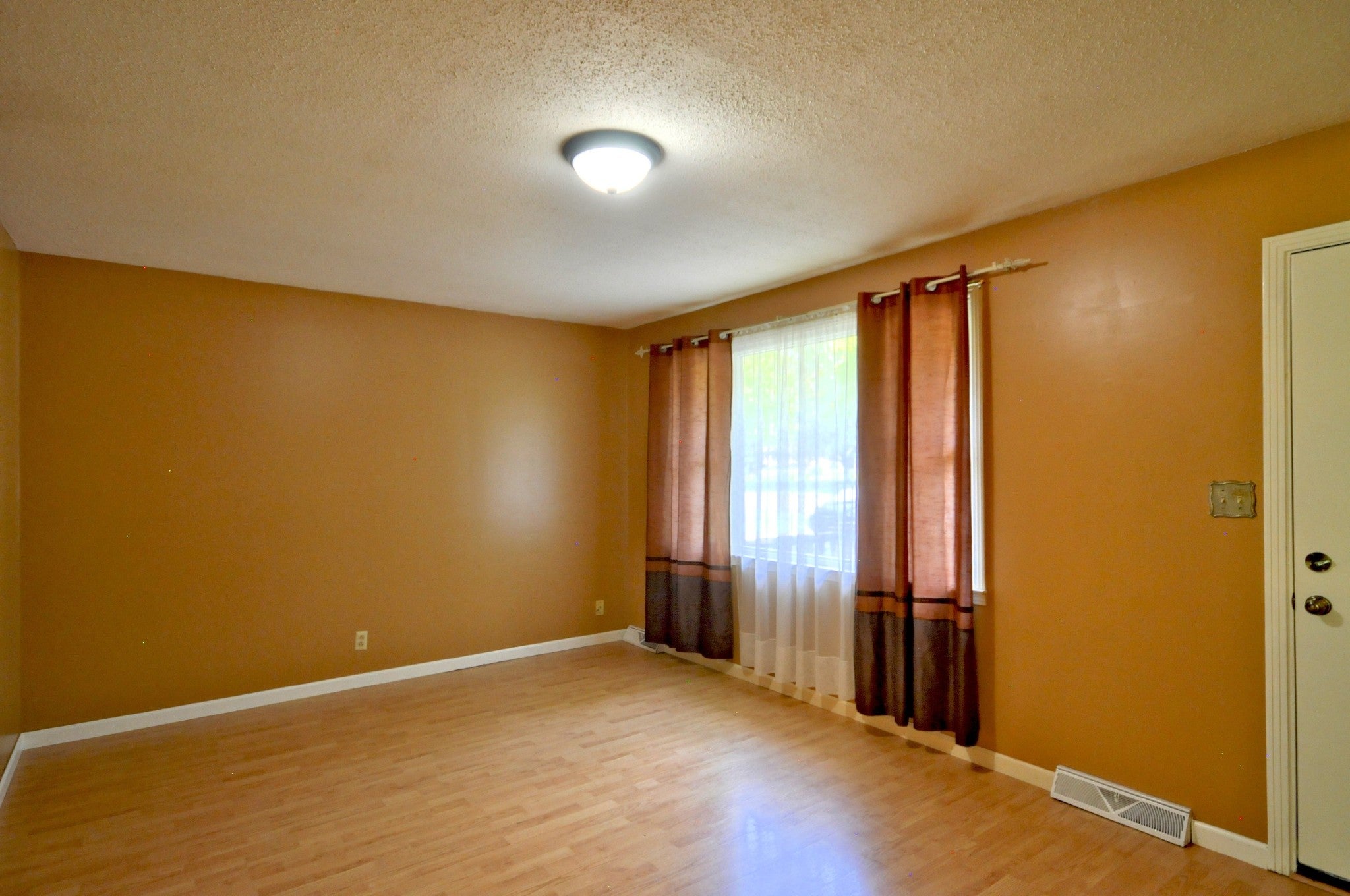 583 ORMAN DR