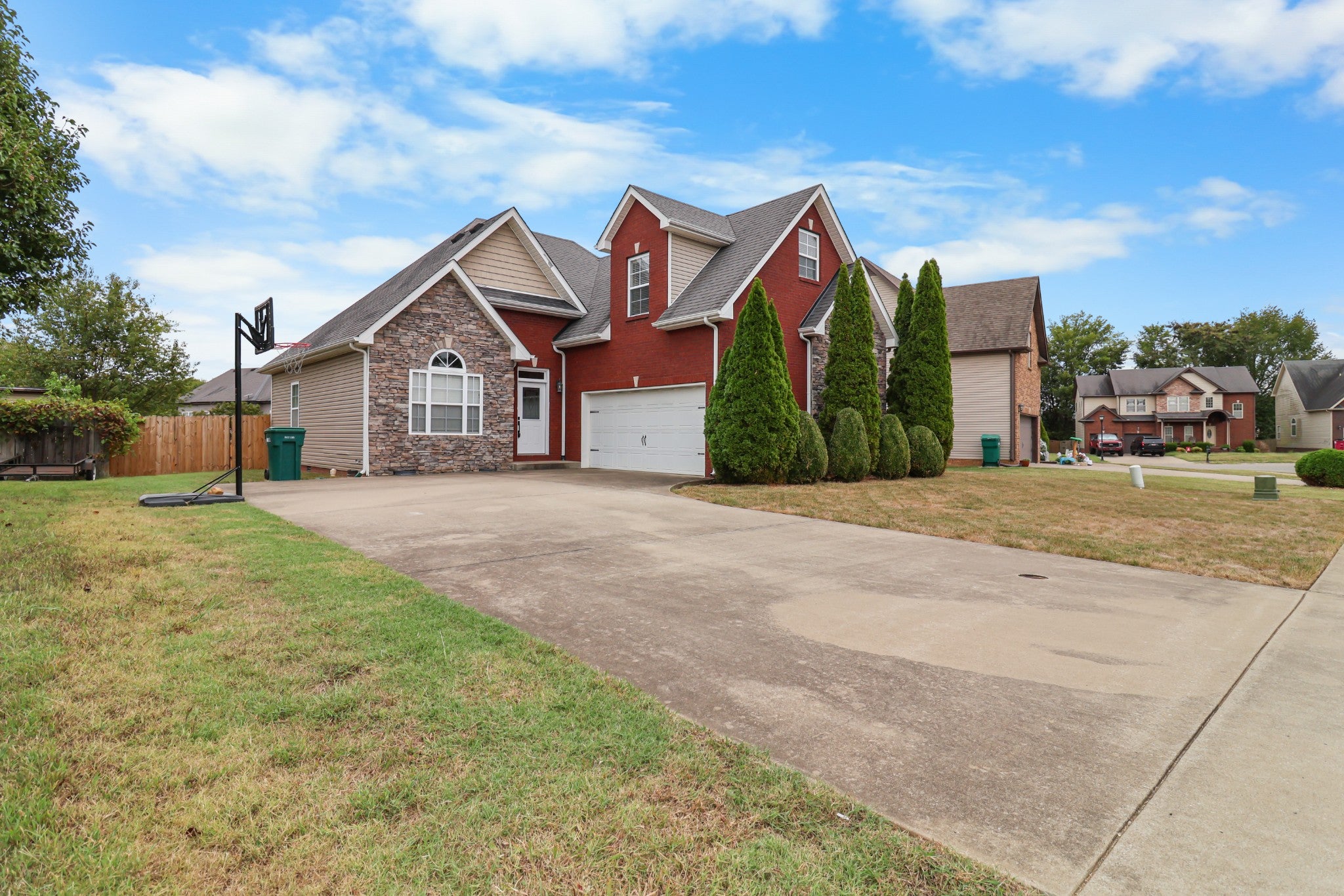 3375 Cotham Ln