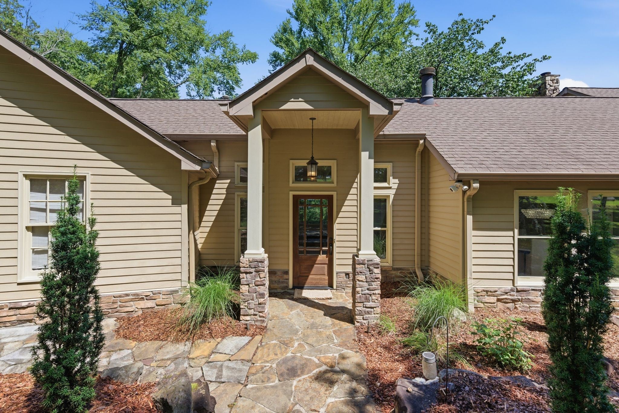 4.0-bed rental at 9748 Concord Pass