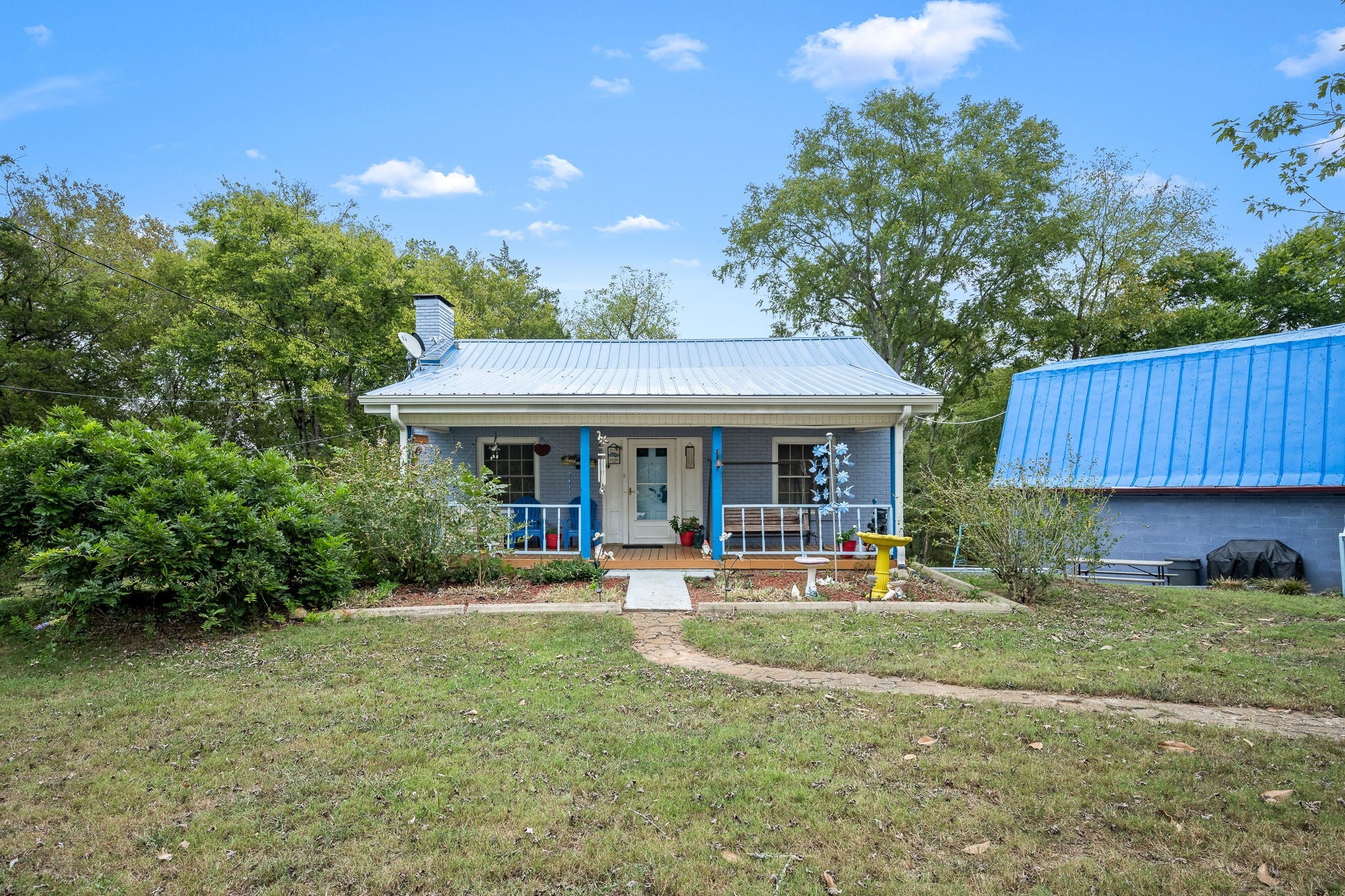 404 Old Nashville Dirt Rd