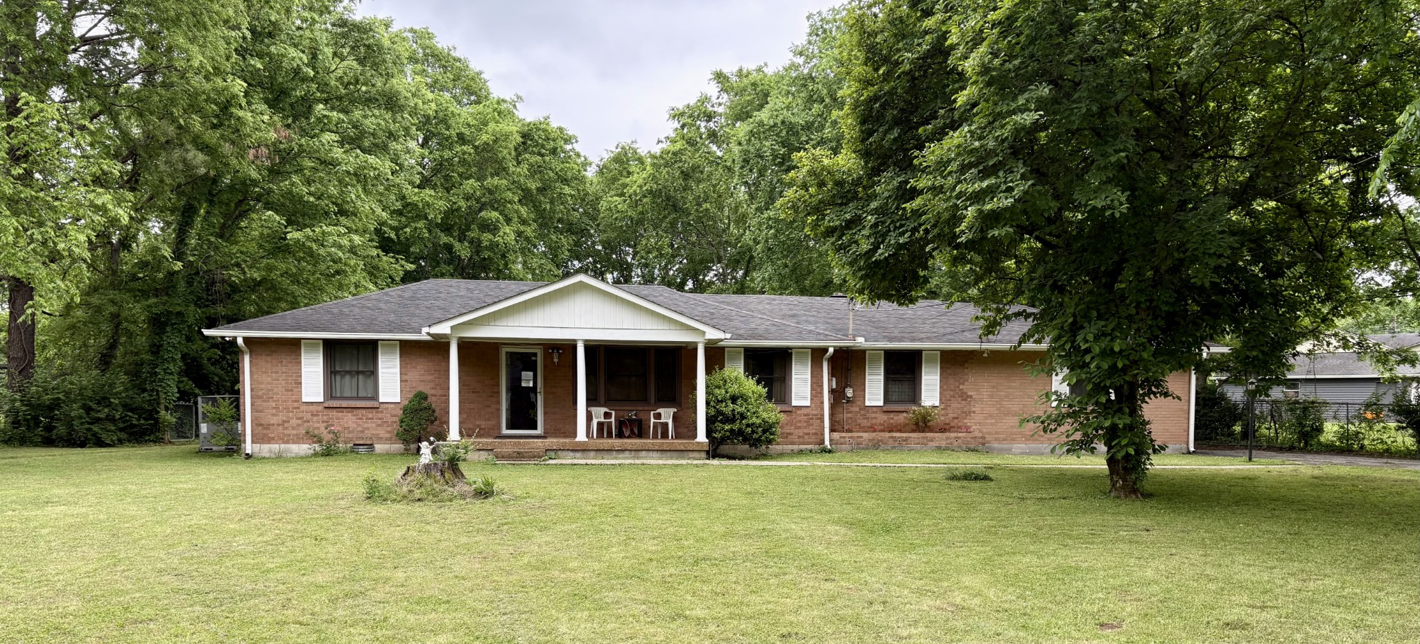 456 Ewing Ln