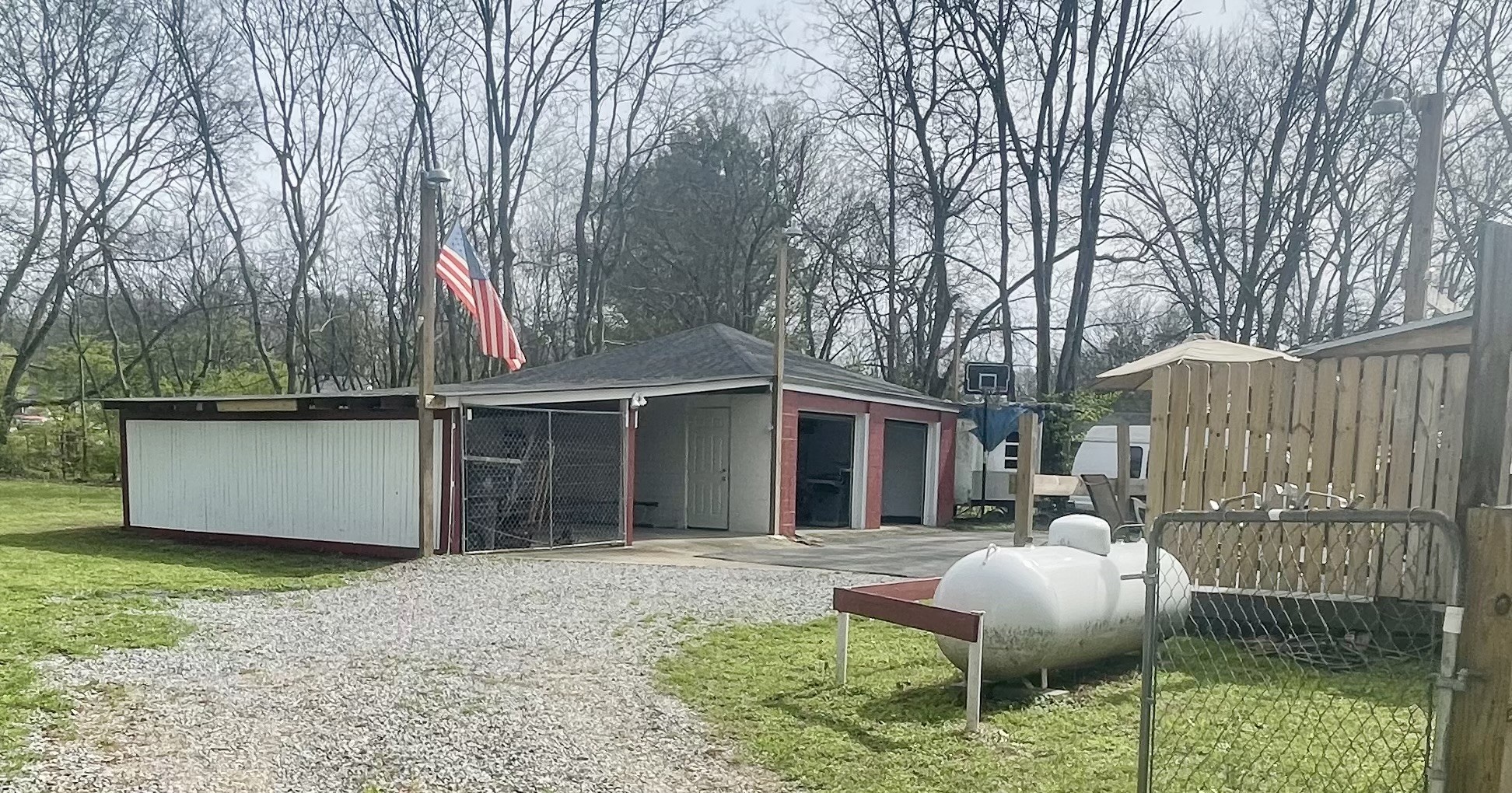 456 Ewing Ln
