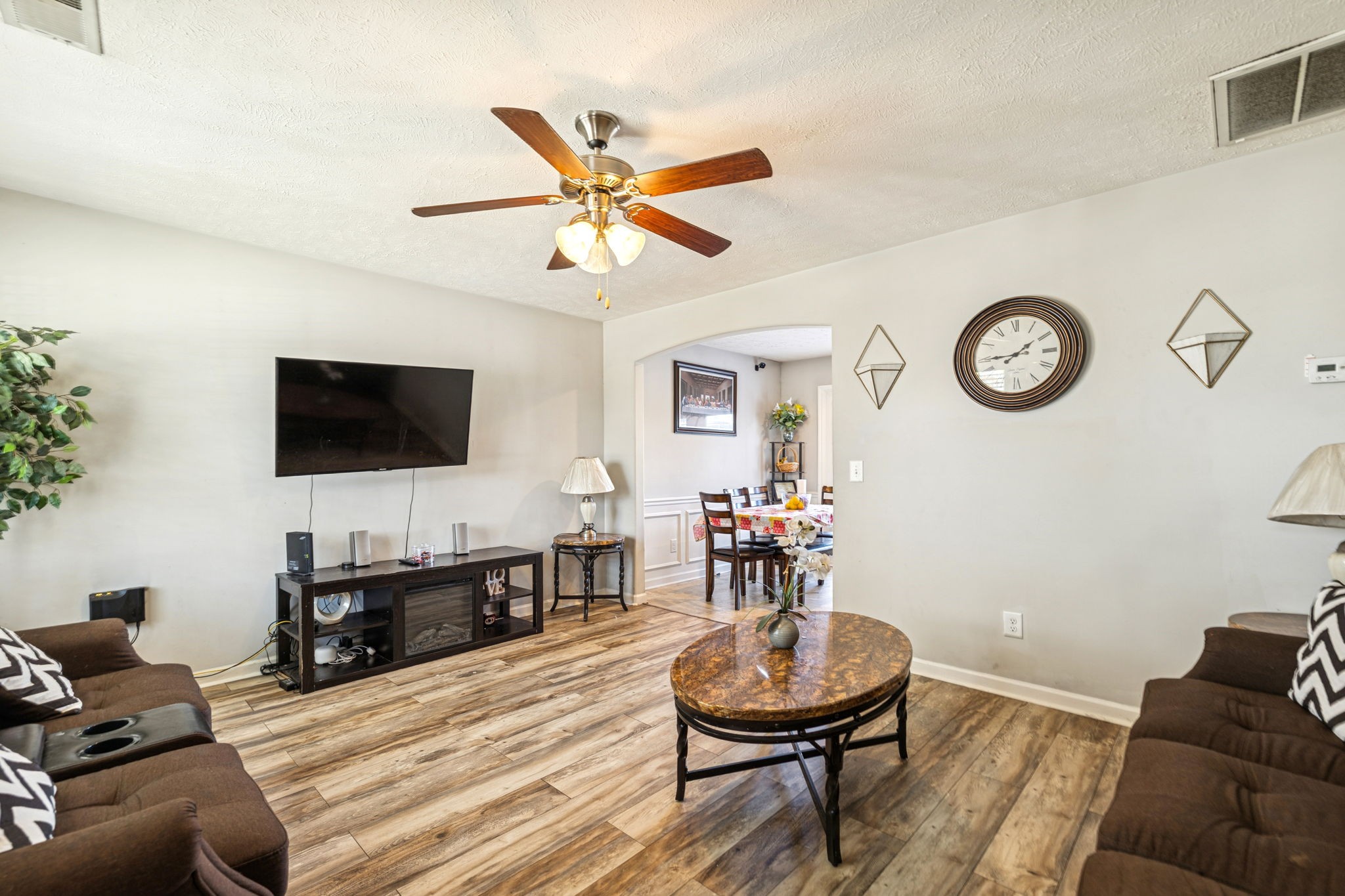 1225 Silverstream Pt