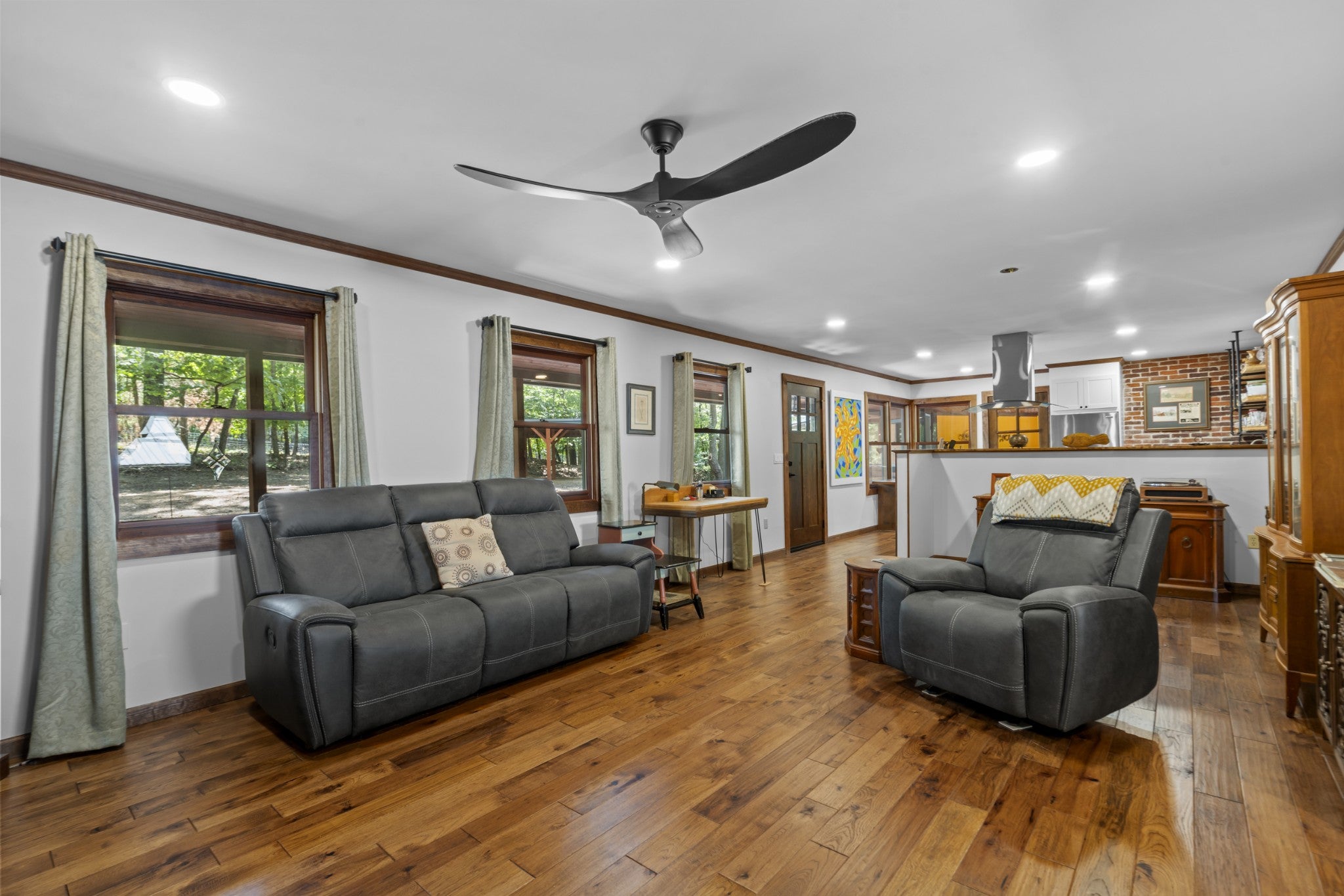 1035 Riverview Rd