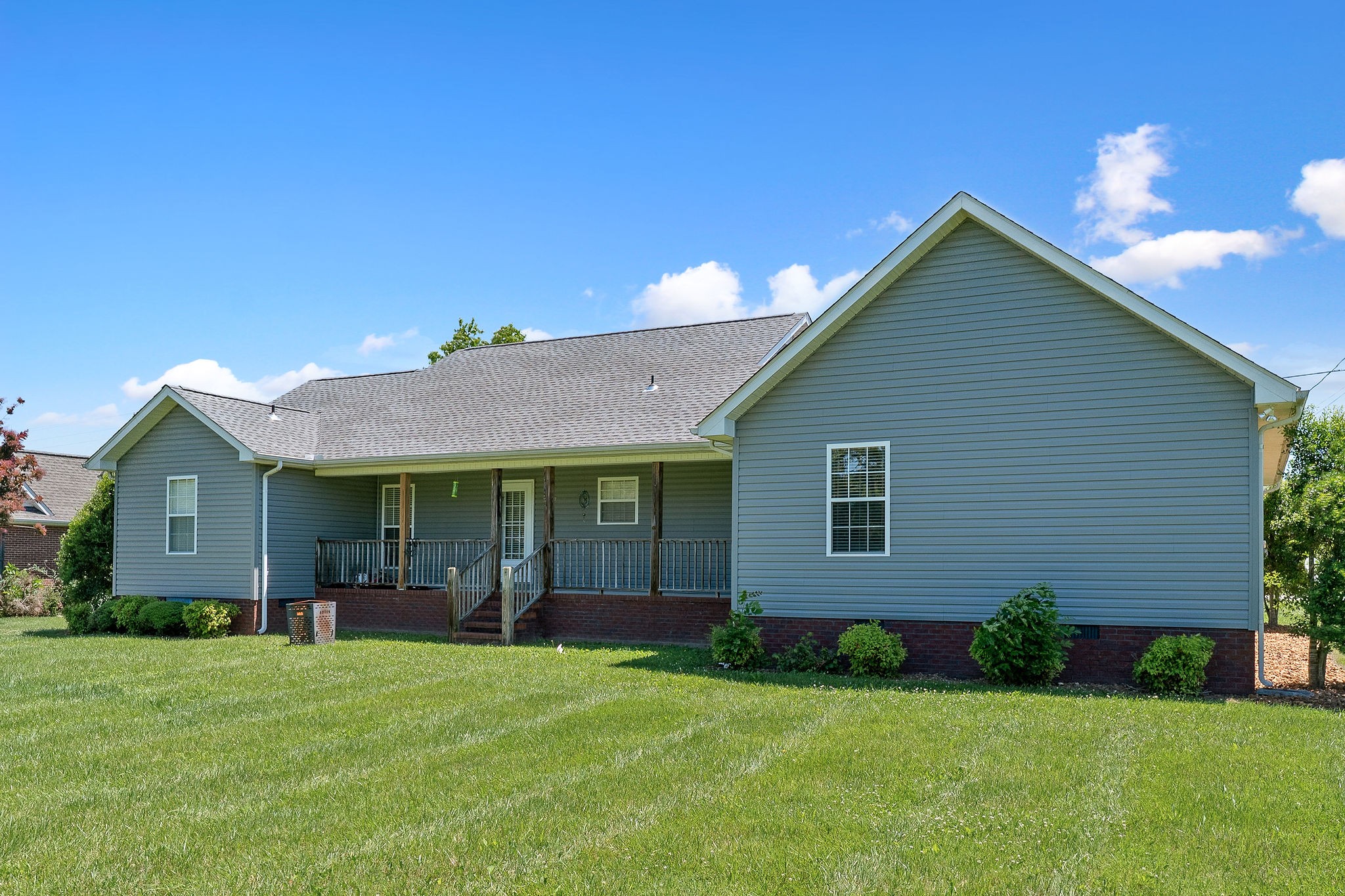 975 Eagle Landing Dr
