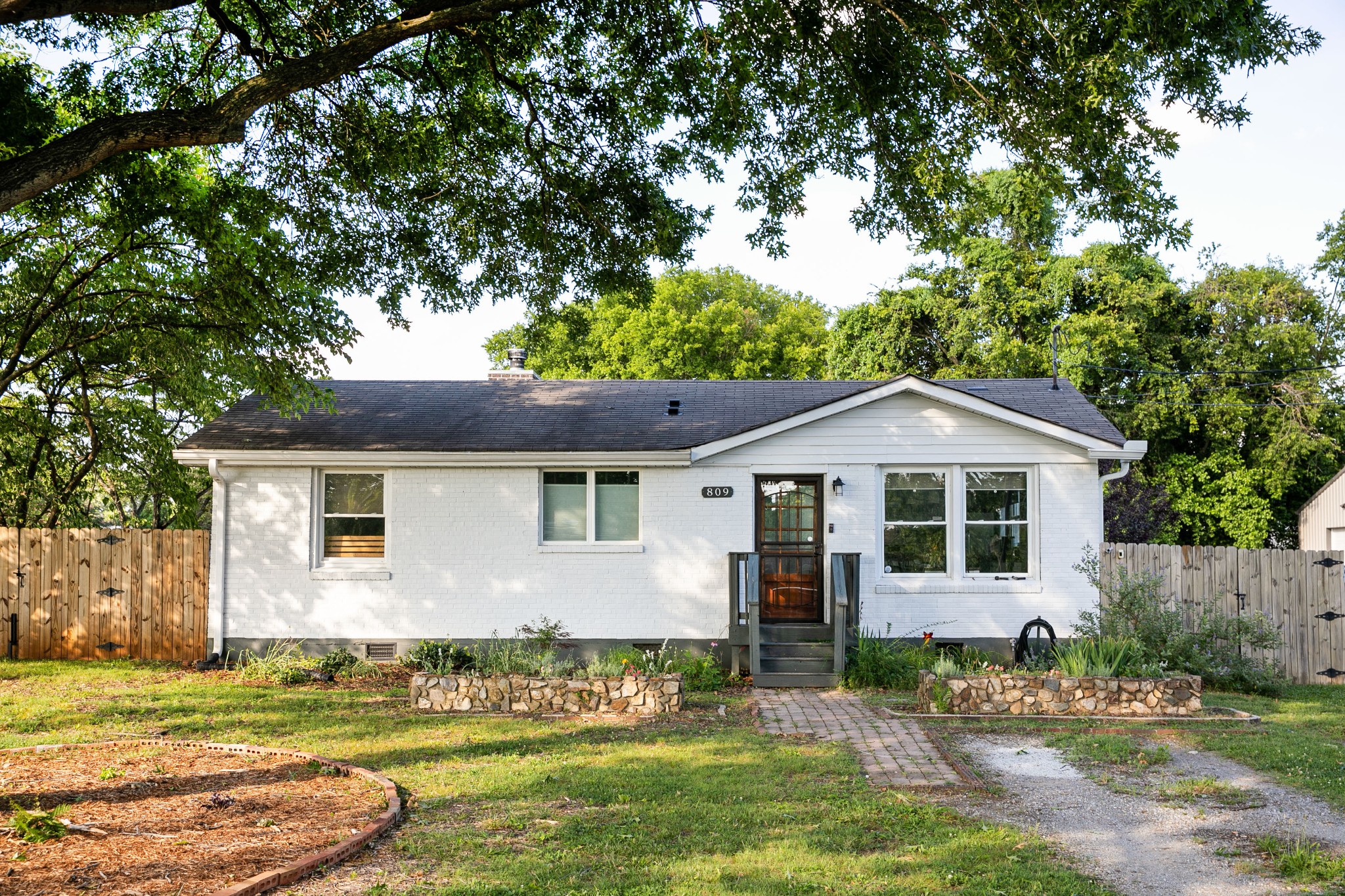 Photo 1 of 33 — 809 Bettie Dr, Old Hickory, TN 37138