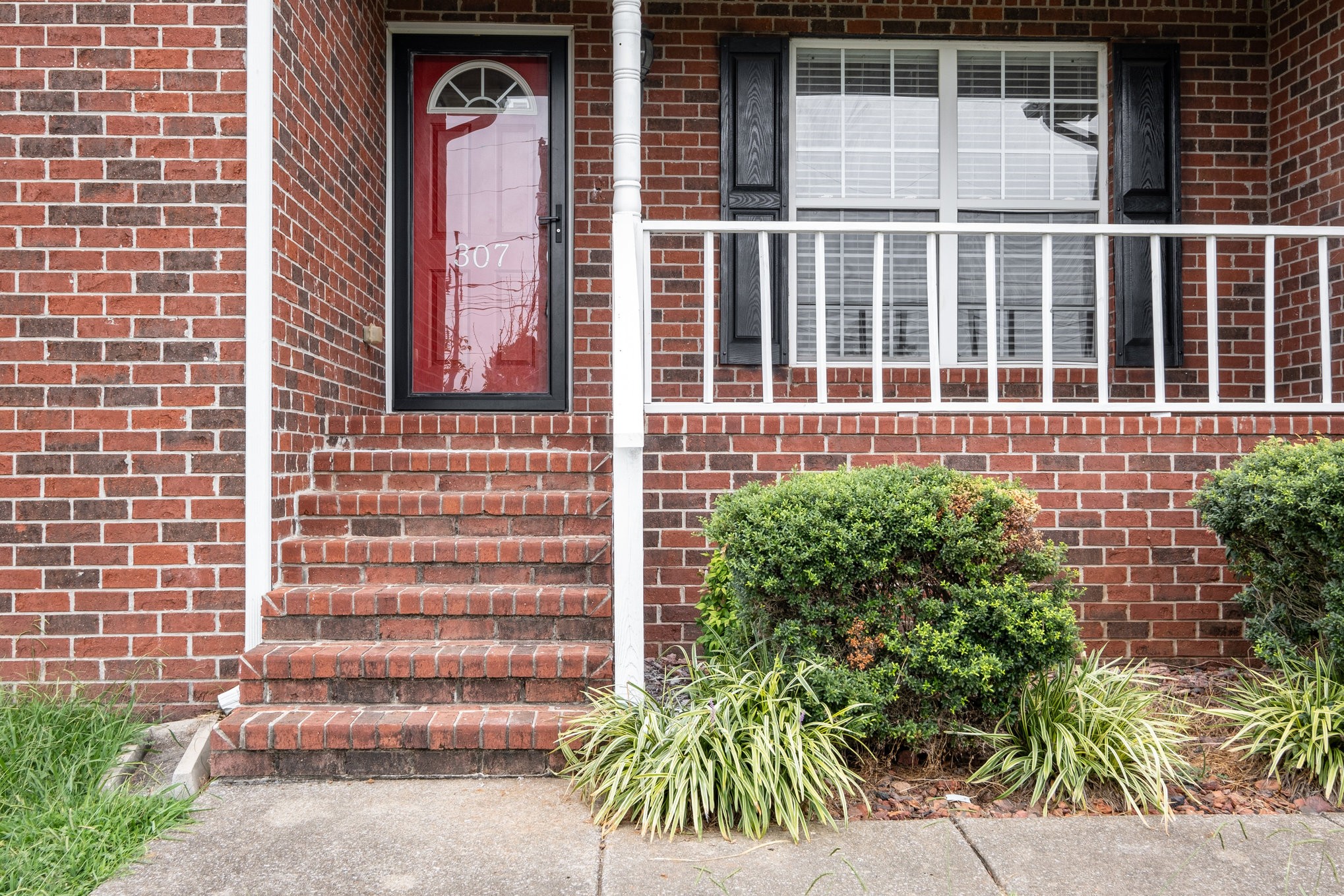 307 Brooklyn Cir