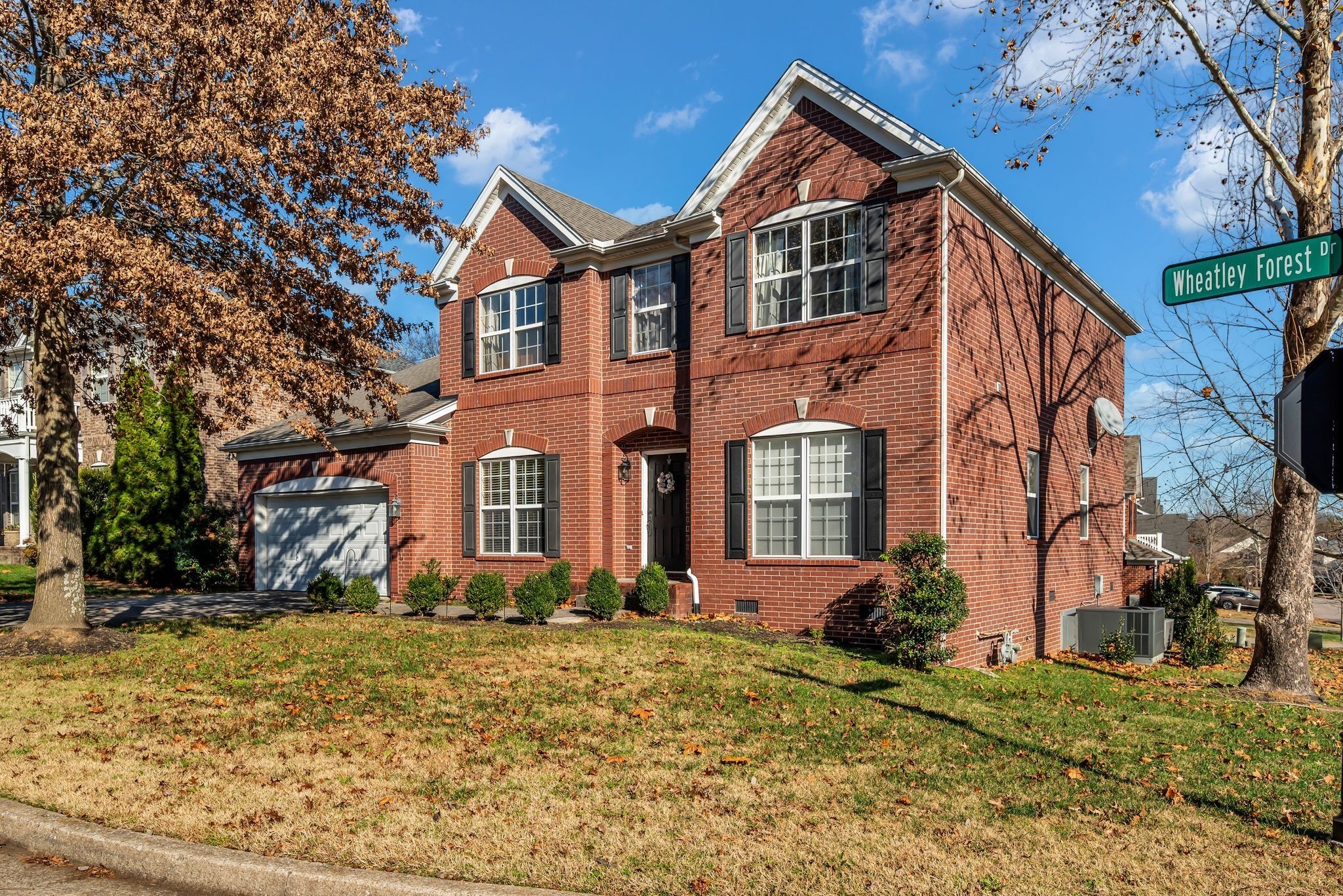 Photo 1 of 39 — 1298 Wheatley Forest Dr, Brentwood, TN 37027