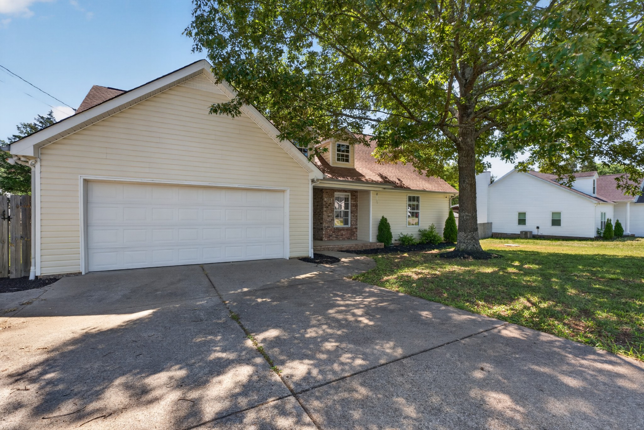309 Sunnycrest Dr
