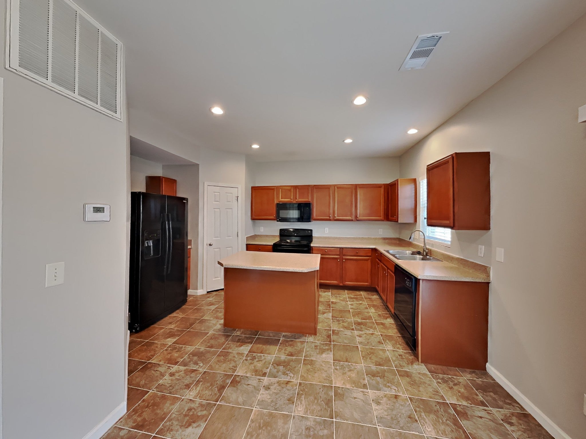 1024 Daniel Ln